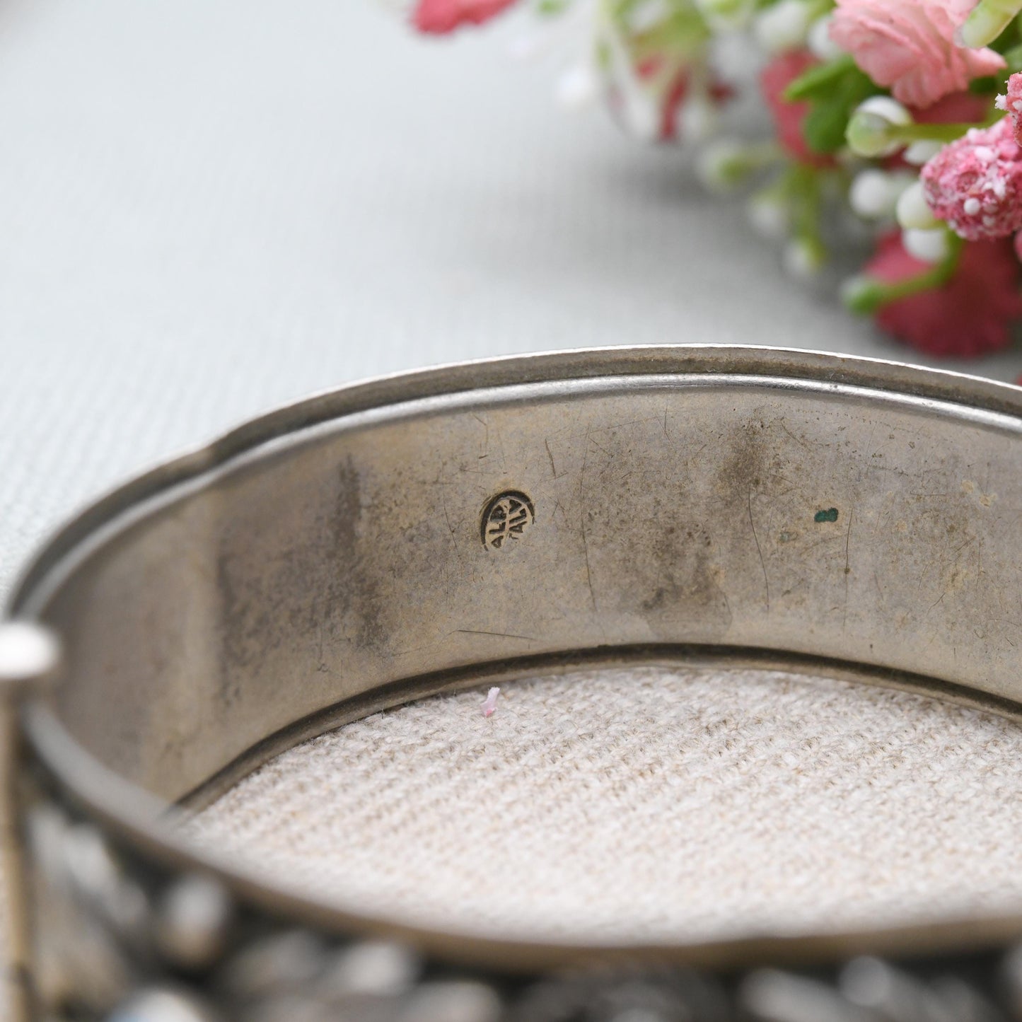 Vintage Alp Italy Hubbell Glass Hinged Bangle Bracelet with Pin Fastener - Imitation Turquoise Cabochons