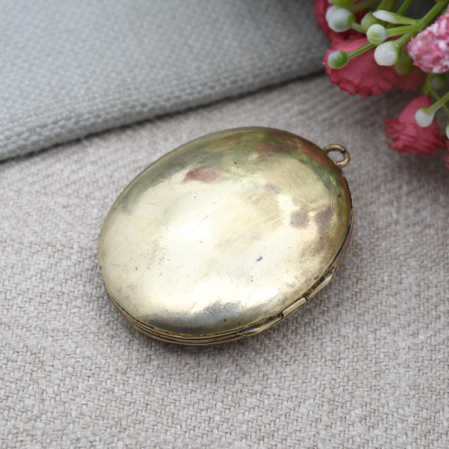 Antique Victorian Locket with Raised Buckle Design - Sentimental Symbol of Eternity Strength Protection