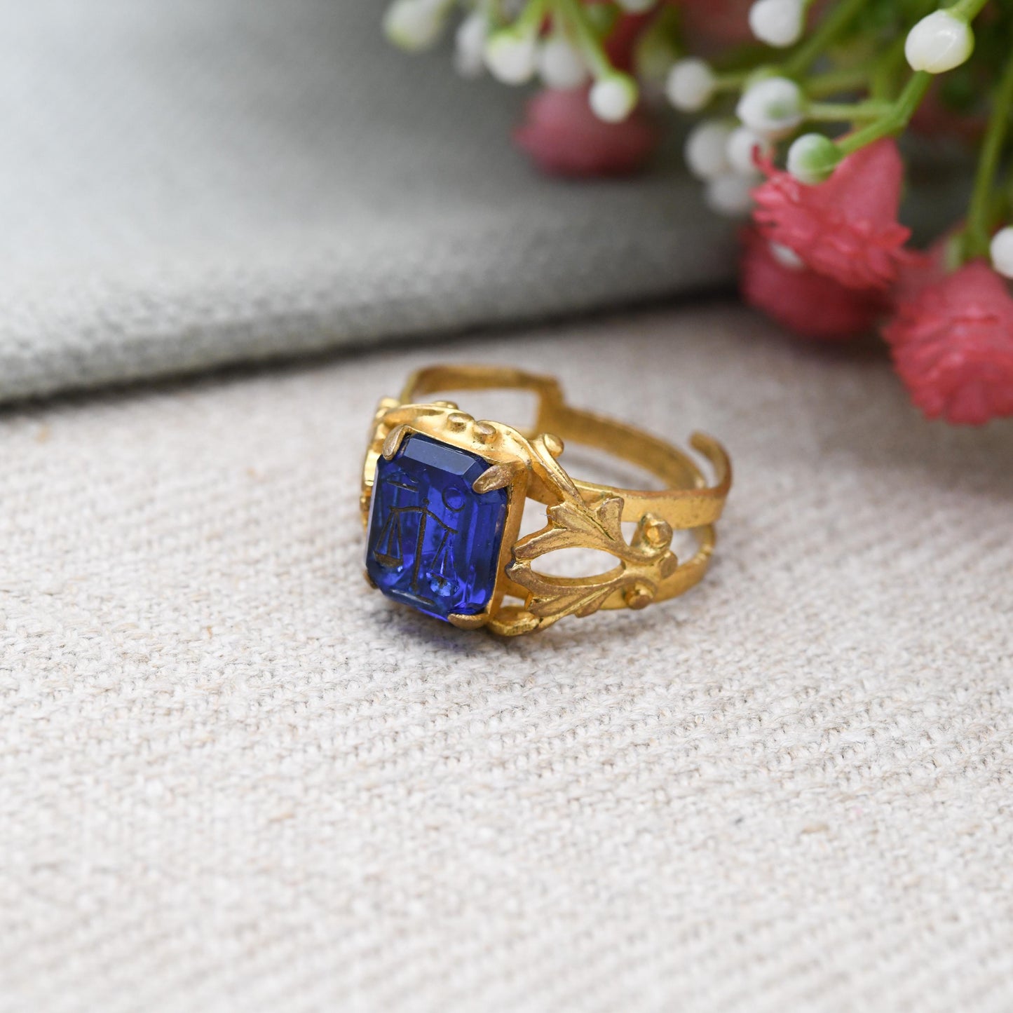 Vintage Libra Scales Intaglio Ring Zodiac Symbol - Deep Blue Paste Stone | September October Birthday Star Sign | UK Size - N | US Size - 7