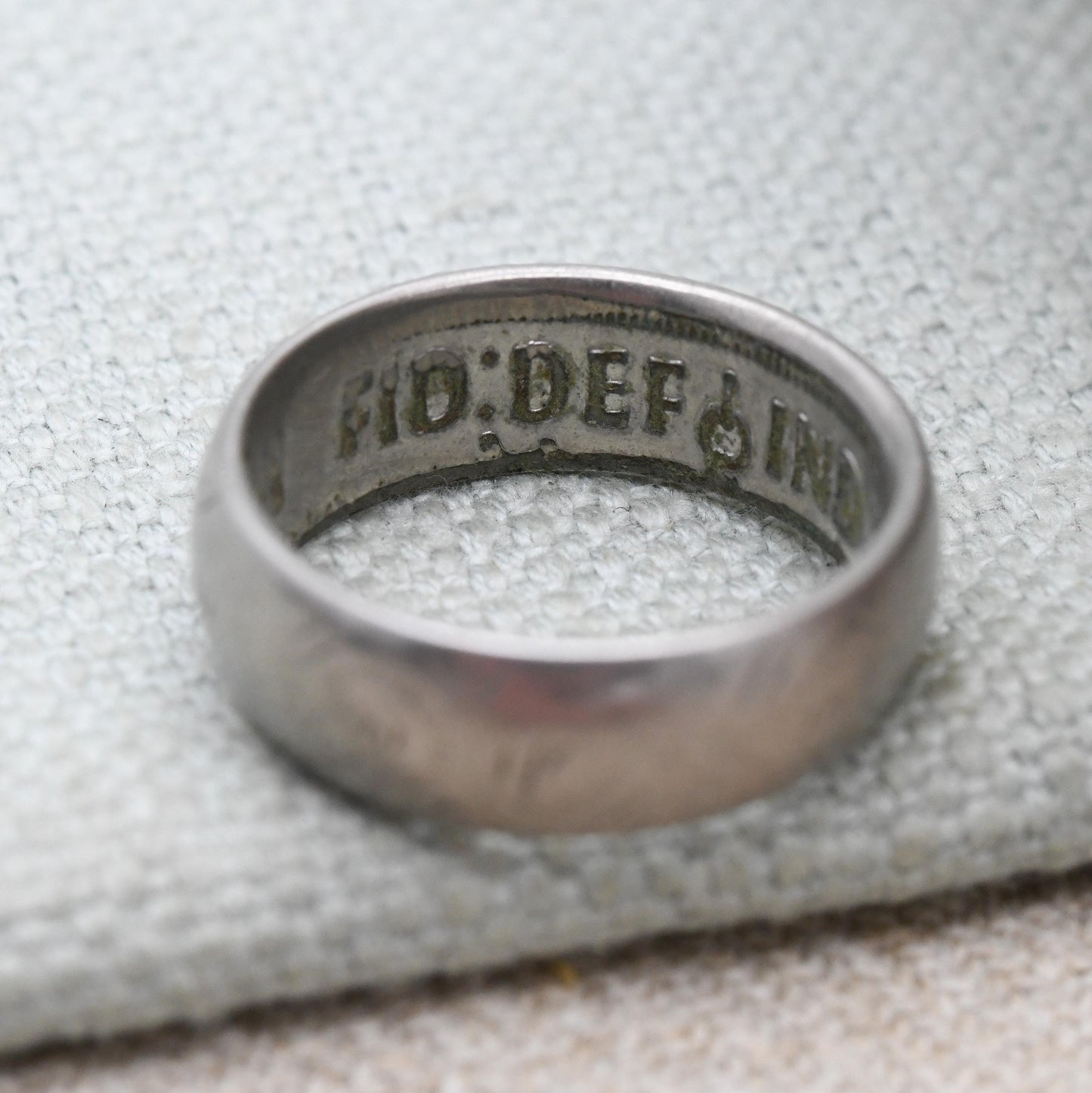 Vintage 1947 Coin Band Ring Half Crown Hand Engraved Design - Unusual Chunky Silver Band | Hidden Secret Words | UK Size - R | US Size - 9
