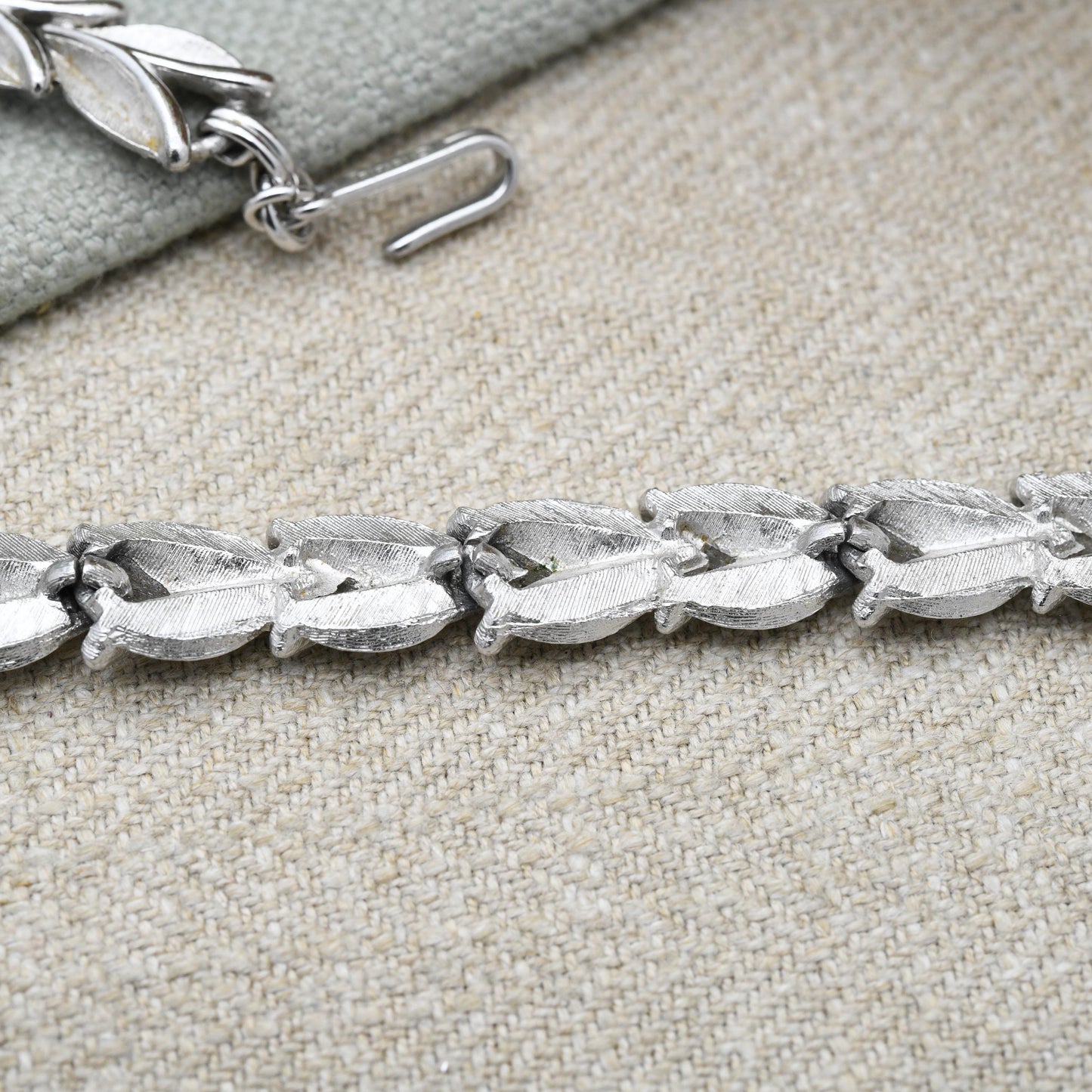 Vintage Trifari Laurel Leaf Choker Necklace Brushed Silver Tone - Mid-Century Designer Jewellery