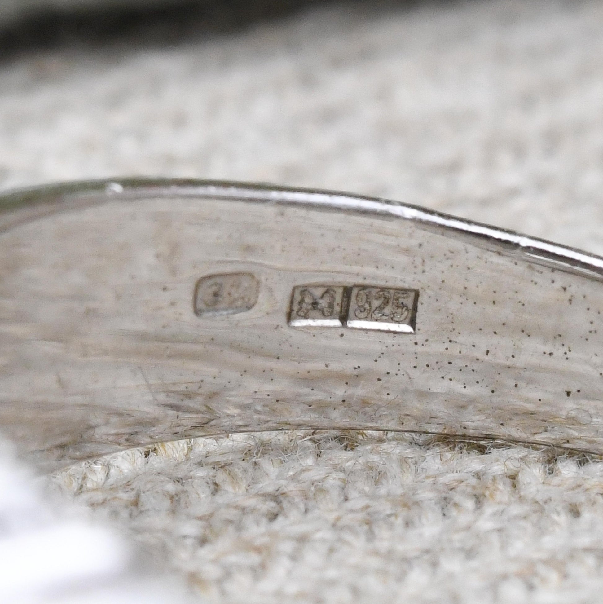 Vintage Sterling Silver Signet Ring - Unisex Ring Geometric Pattern Everyday | Large Thumb Ring | UK Size - W 1/2 | US Size - 11 1/4