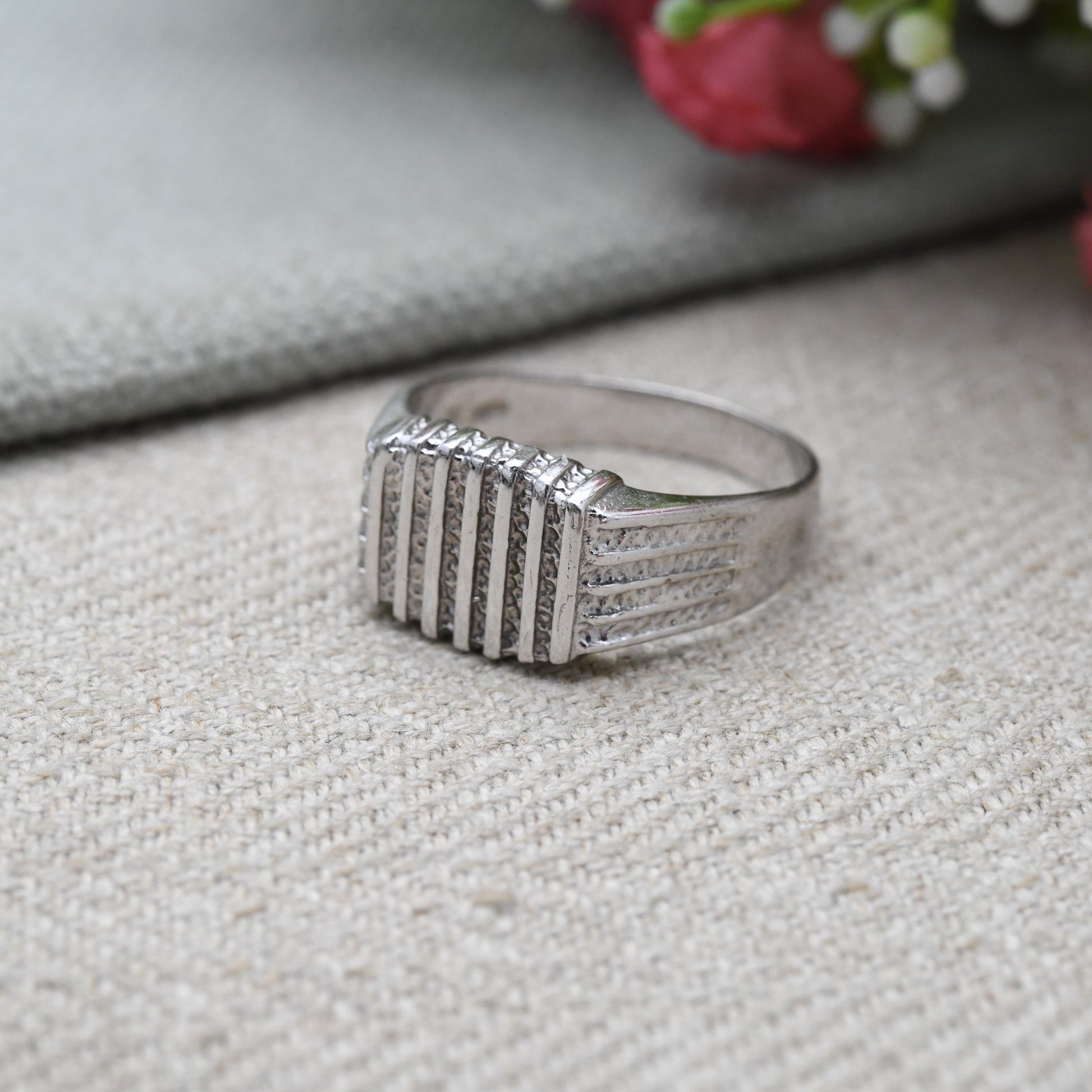 Vintage Sterling Silver Signet Ring - Unisex Ring Geometric Pattern Everyday | Large Thumb Ring | UK Size - W 1/2 | US Size - 11 1/4
