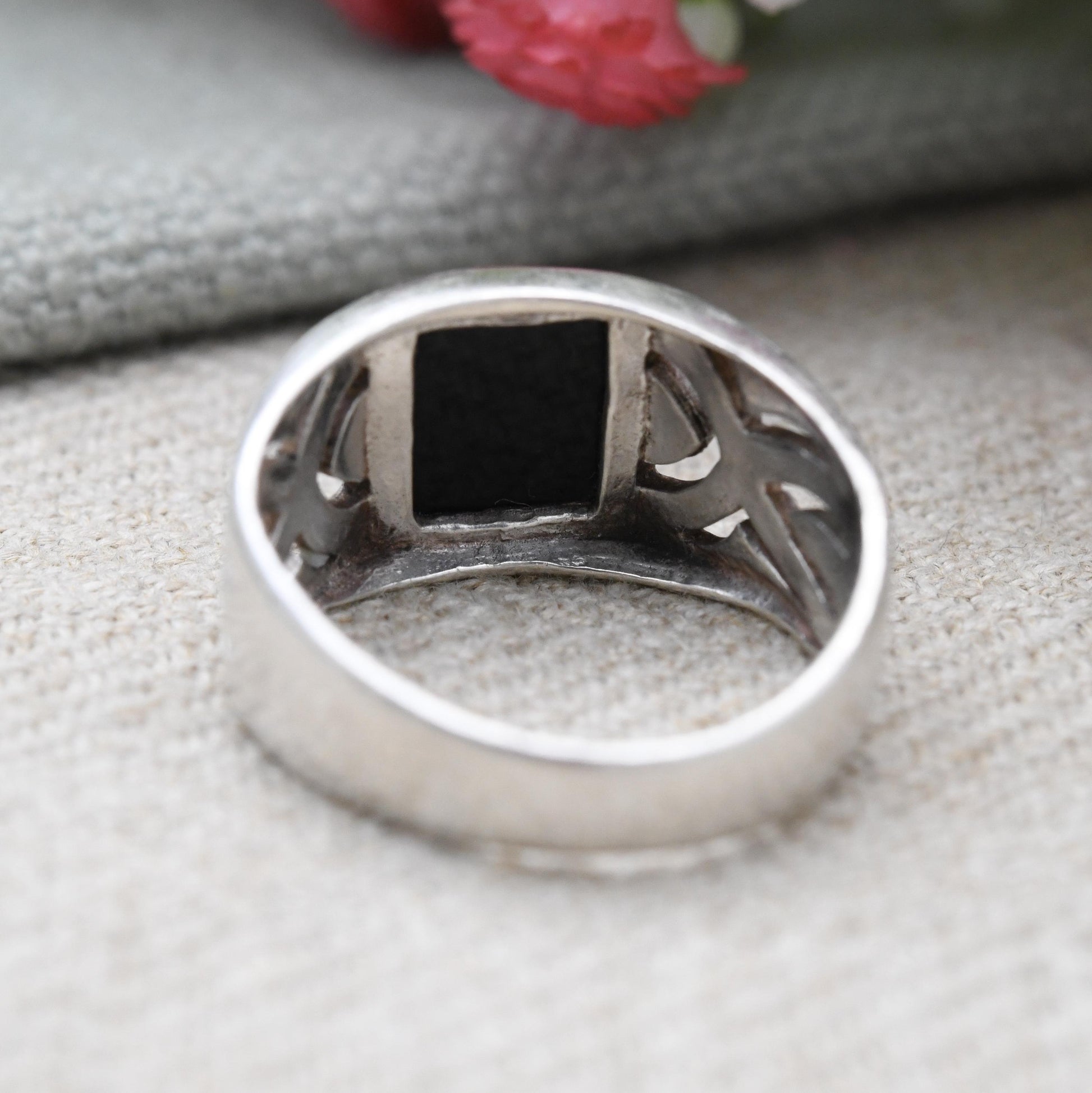 Vintage Sterling Silver Onyx Signet Ring - Unisex Square Black Stone Ring | UK Size - Q 1/2 | US Size - 8 1/2