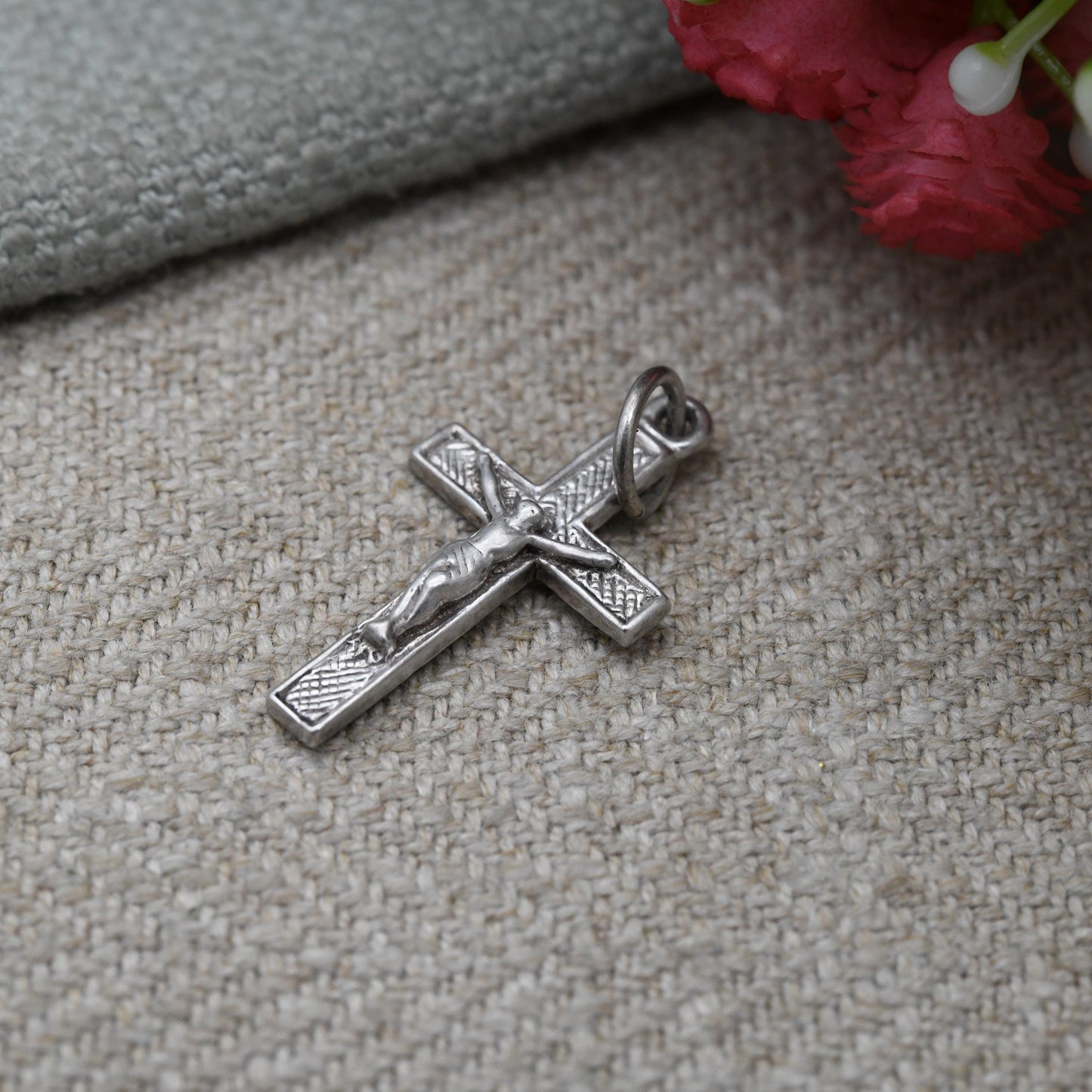 Vintage Sterling Silver Crucifix Pendant Charm INRI P & R Bushell - Religious Christian Jewellery | Gift for Pendant Necklace