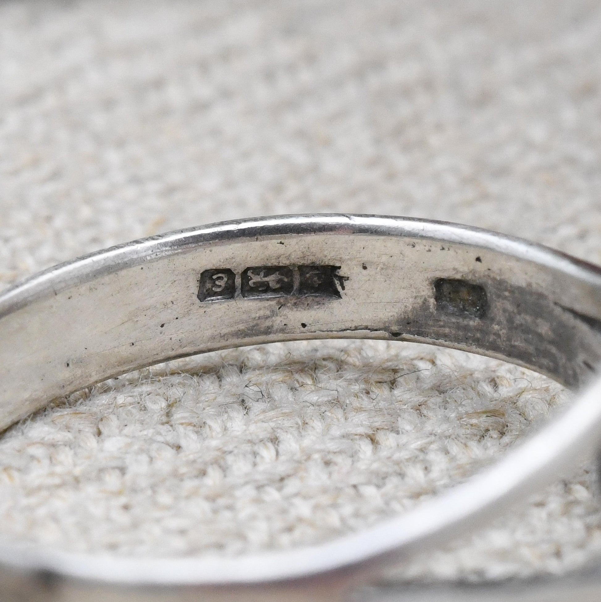 Vintage Sterling Silver Abstract Eye Shape Ring - Minimalist Openwork Ball Unisex Jewellery | UK Size - Q | US Size - 8