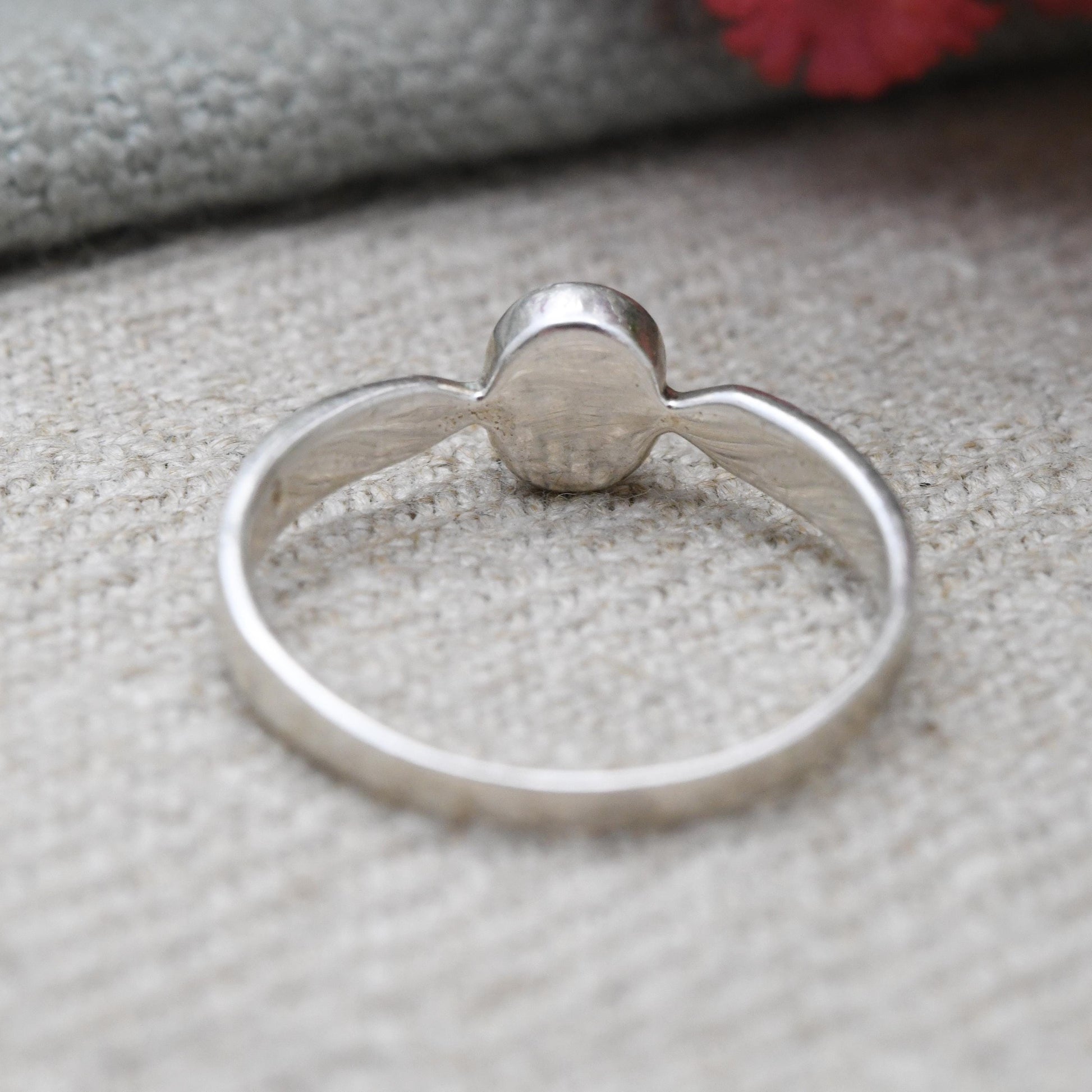 Vintage Sterling Silver Mother of Pearl Ring - Oval White Stone Ring | UK Size - P | US Size - 7 3/4
