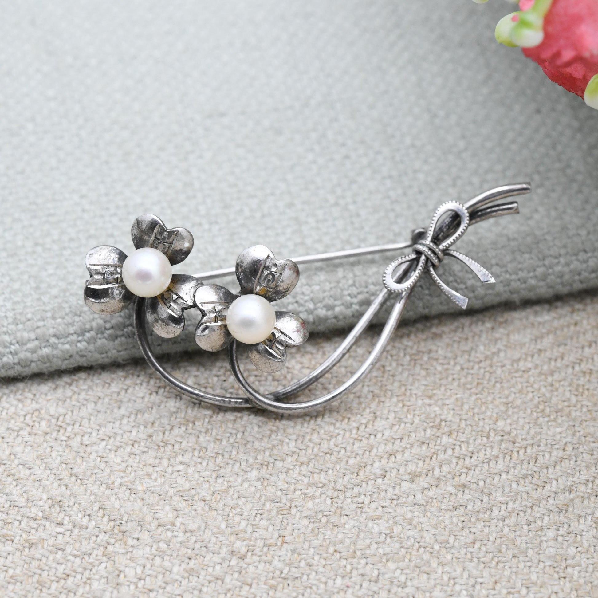 Vintage Silver Openwork Three Leaf Clover Pearl Brooch c. 1960s - Floral and Ribbon Bow Statement Pin | Gift for Her