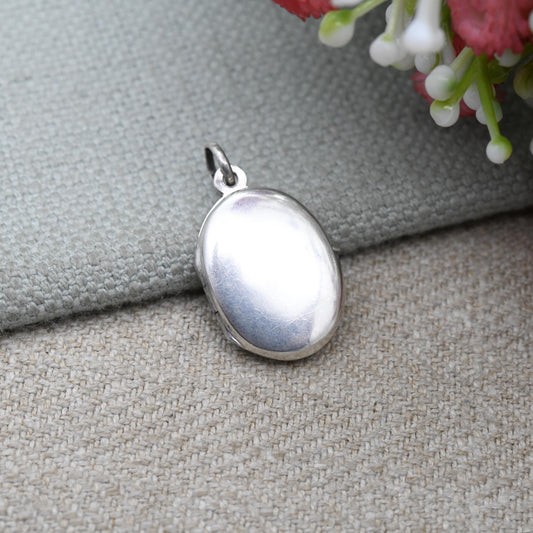 Vintage Sterling Silver Locket Pendant - Small Oval Shape Locket | Pretty Gift for Her | Charm Necklace Stack