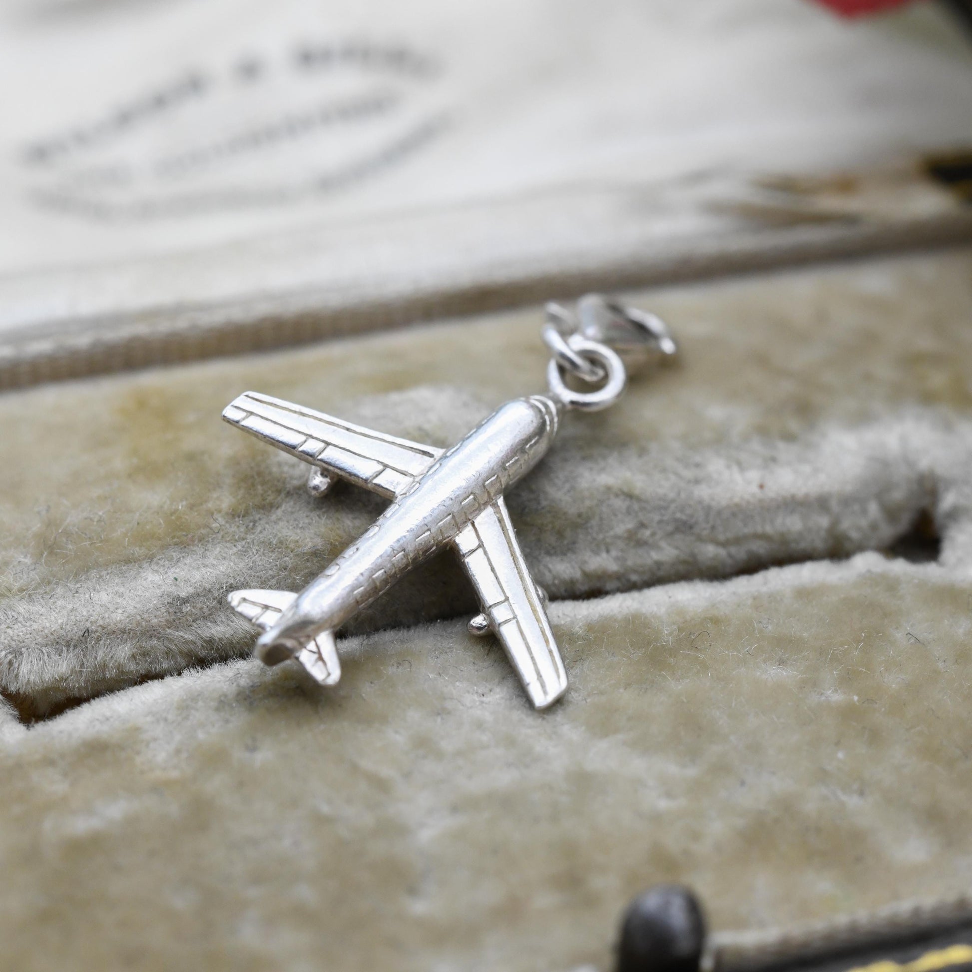 Thomas Sabo Sterling Silver Airplane Travel Charm Pendant - Passenger Jet Aircraft | Lobster Claw Clip | Gift for Charm Bracelet Necklace