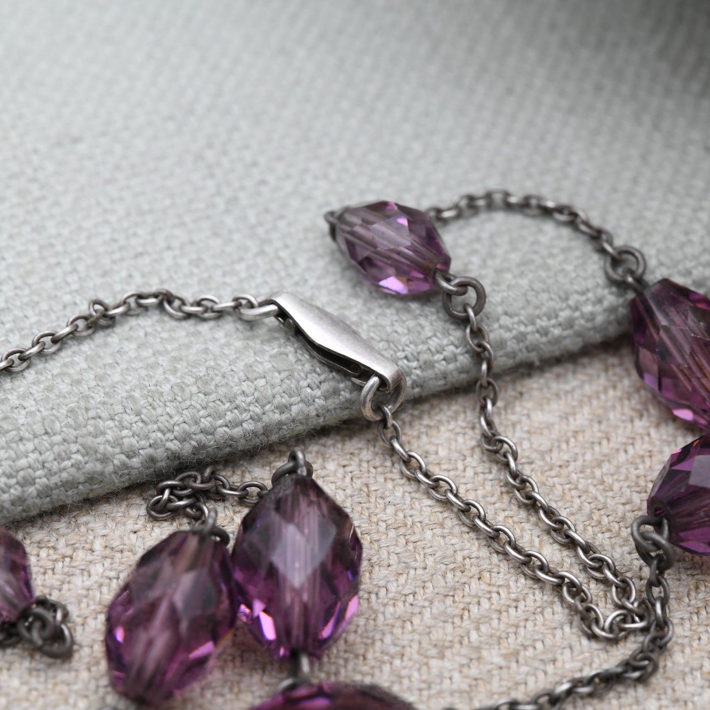 Antique Art Deco Silver Necklace c.1920s - Graduating Purple Faceted Glass Beads | Delicate Chain