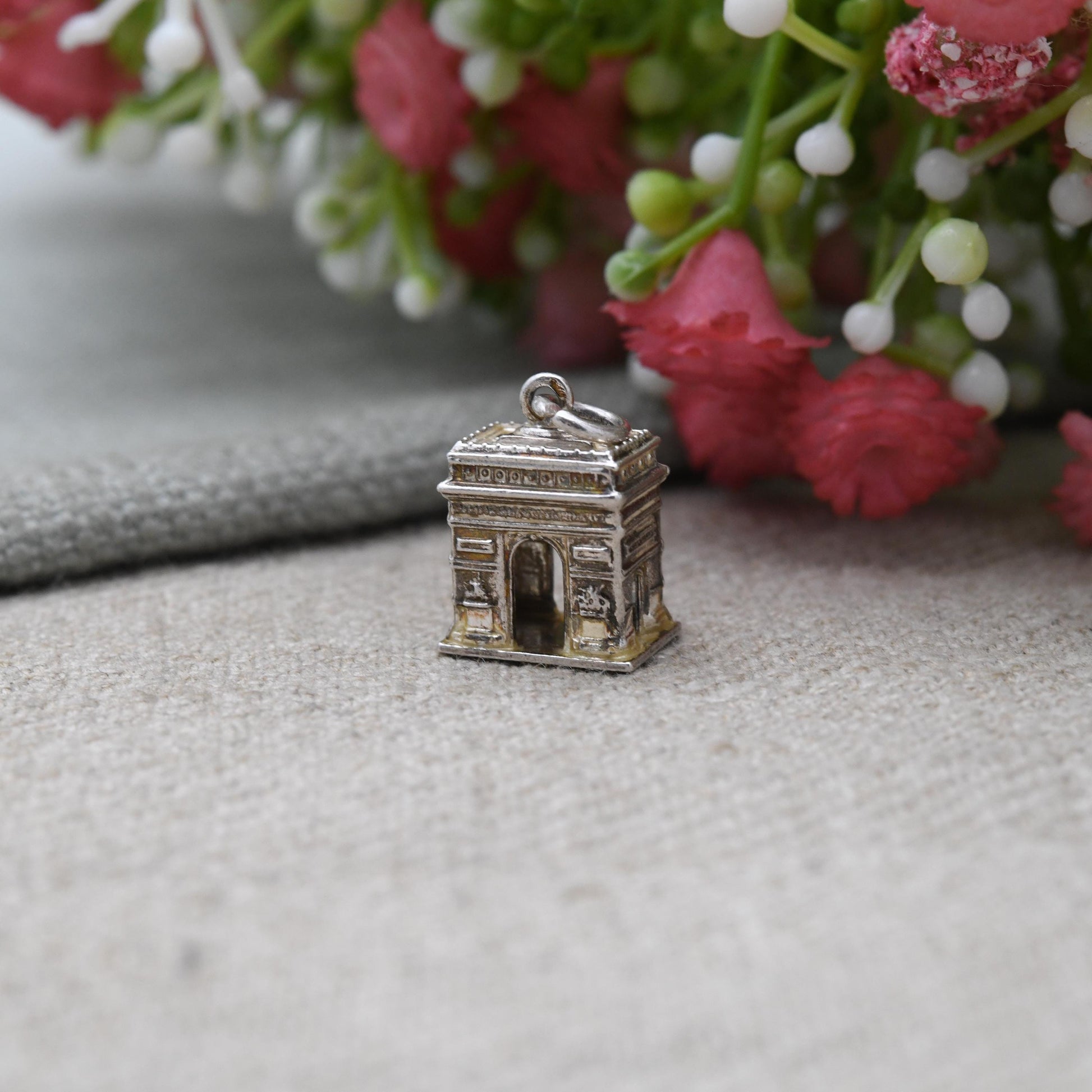 Vintage Sterling Silver Arc de Triomphe Monument Charm Pendant - Paris France Gift | French Travel Charm | Souvenir Gift for Charm Bracelet