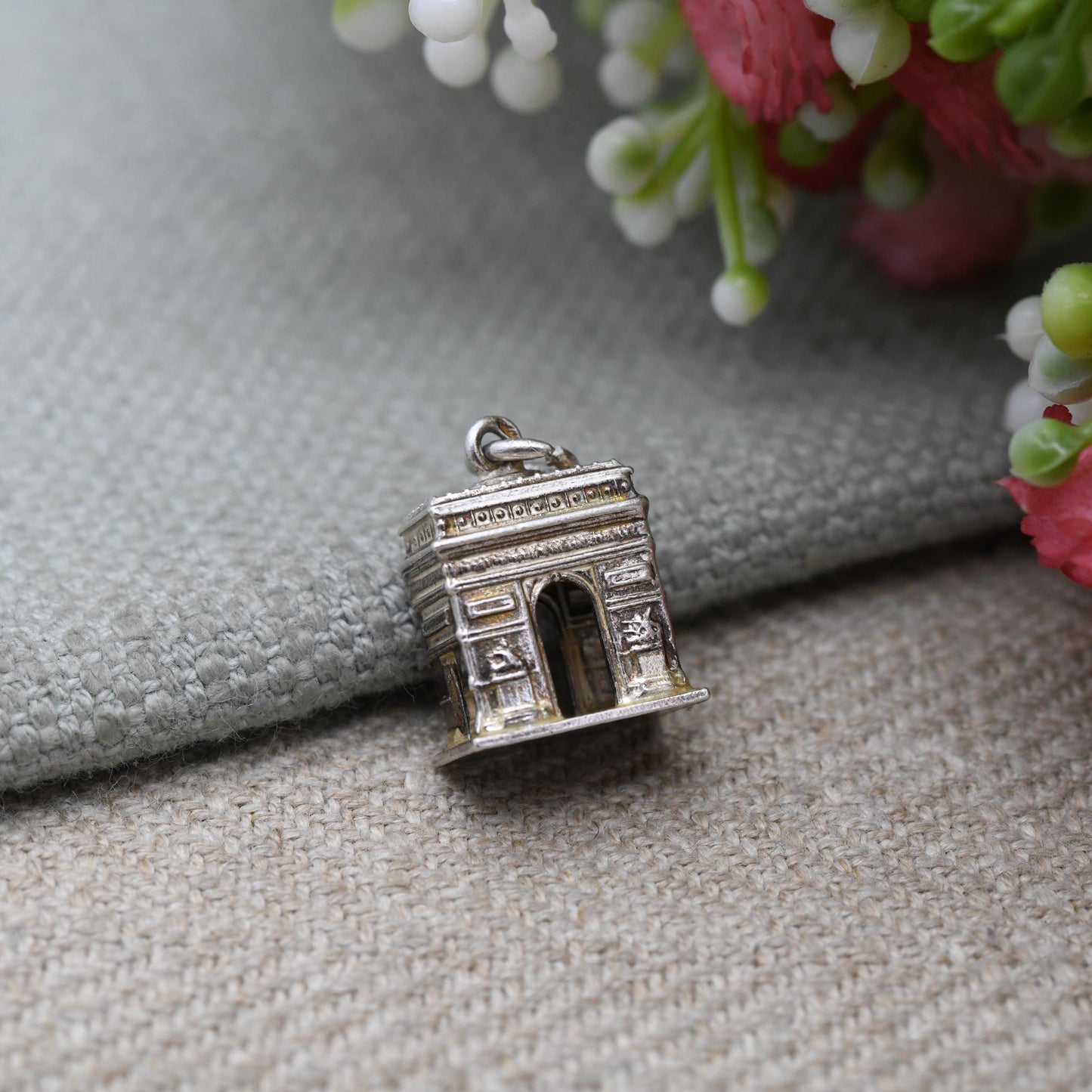 Vintage Sterling Silver Arc de Triomphe Monument Charm Pendant - Paris France Gift | French Travel Charm | Souvenir Gift for Charm Bracelet