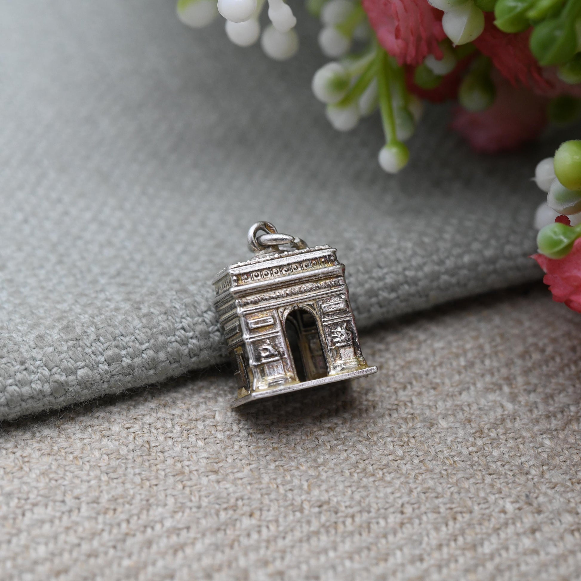 Vintage Sterling Silver Arc de Triomphe Monument Charm Pendant - Paris France Gift | French Travel Charm | Souvenir Gift for Charm Bracelet