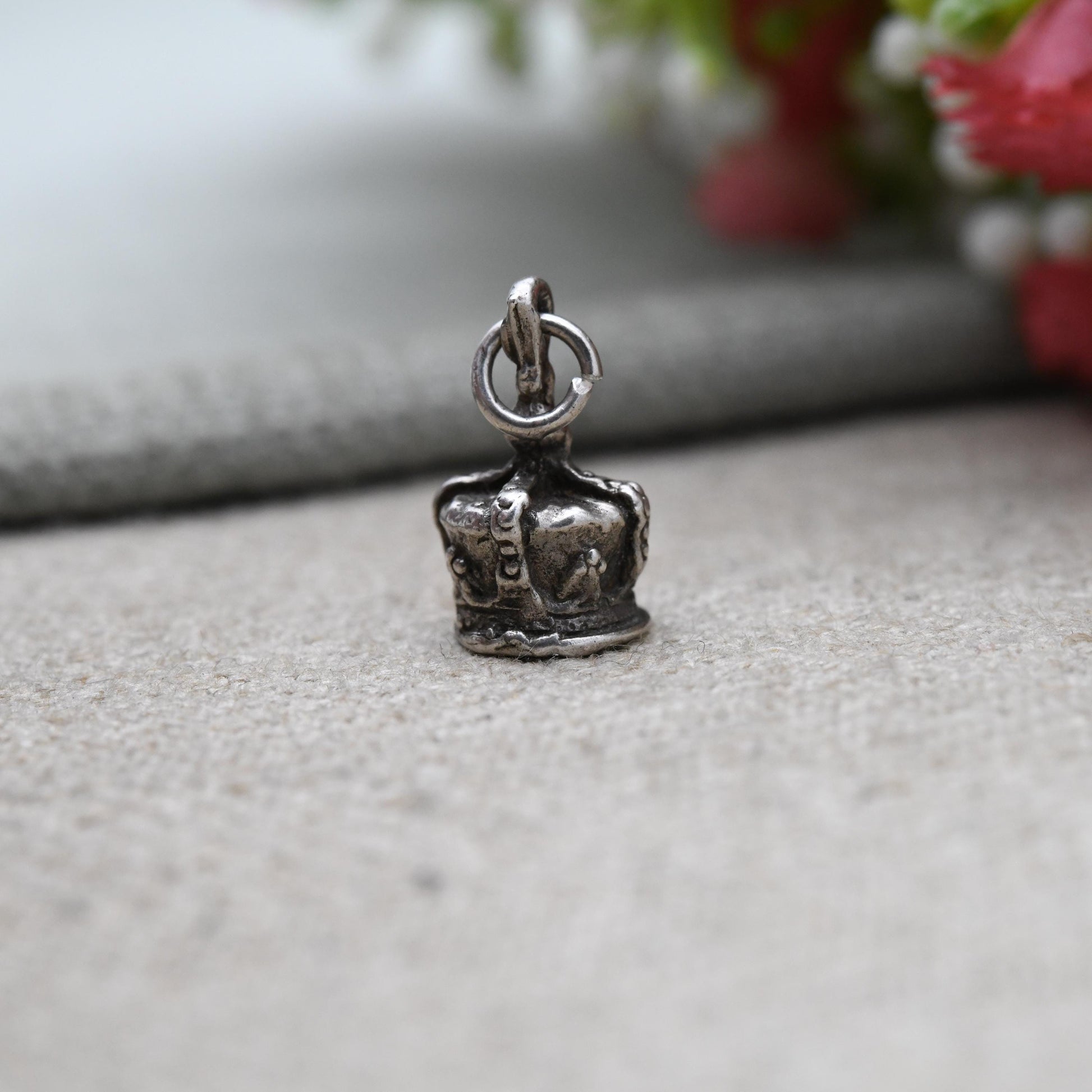 Vintage Sterling Silver Royal Crown Charm Pendant - King | Queen | Prince | Princess | England | Souvenir Gift for Charm Bracelet