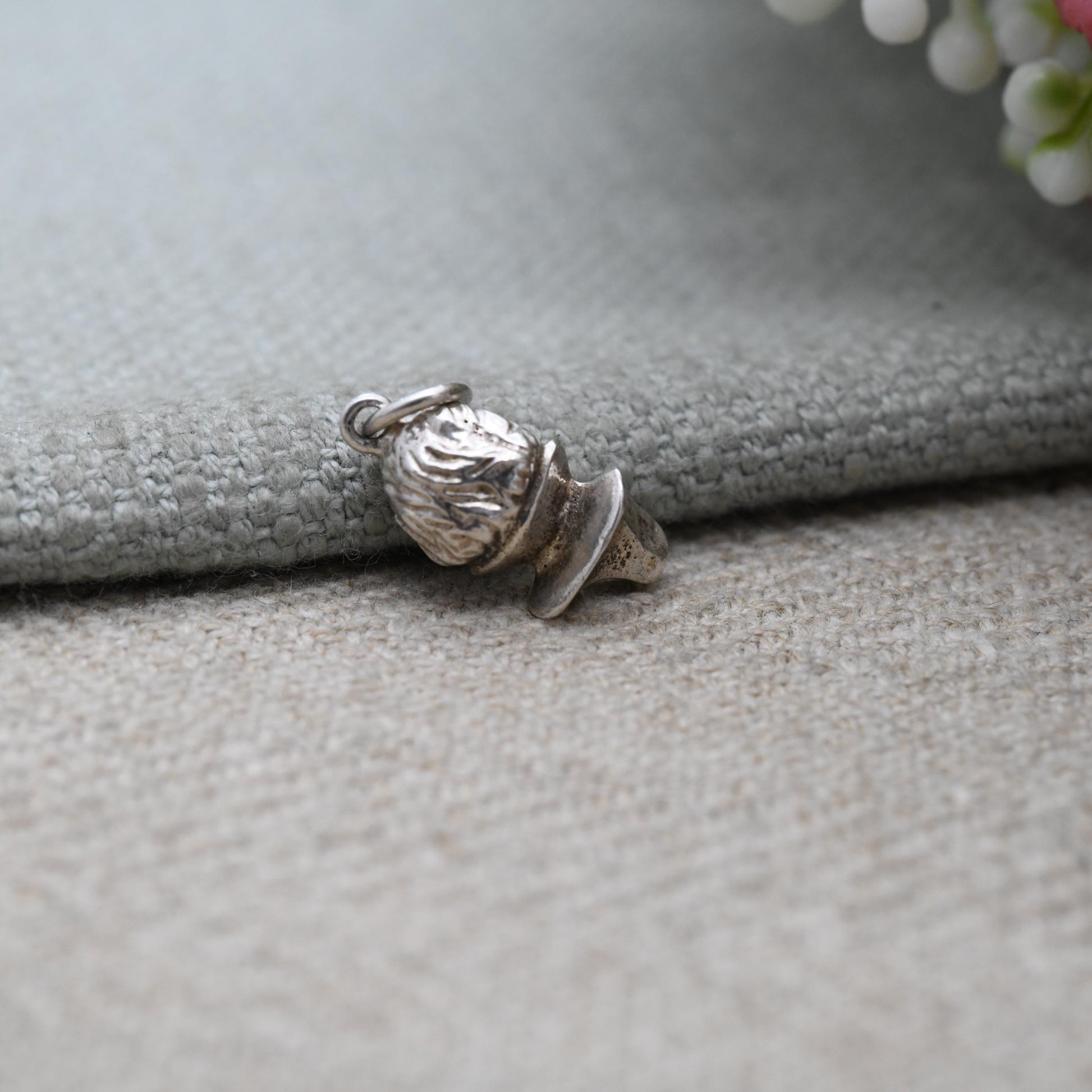 Vintage Sterling Silver Shakespeare Head Charm Pendant - Tudor Bust | Stratford-Upon-Avon | Souvenir Gift for Charm Bracelet
