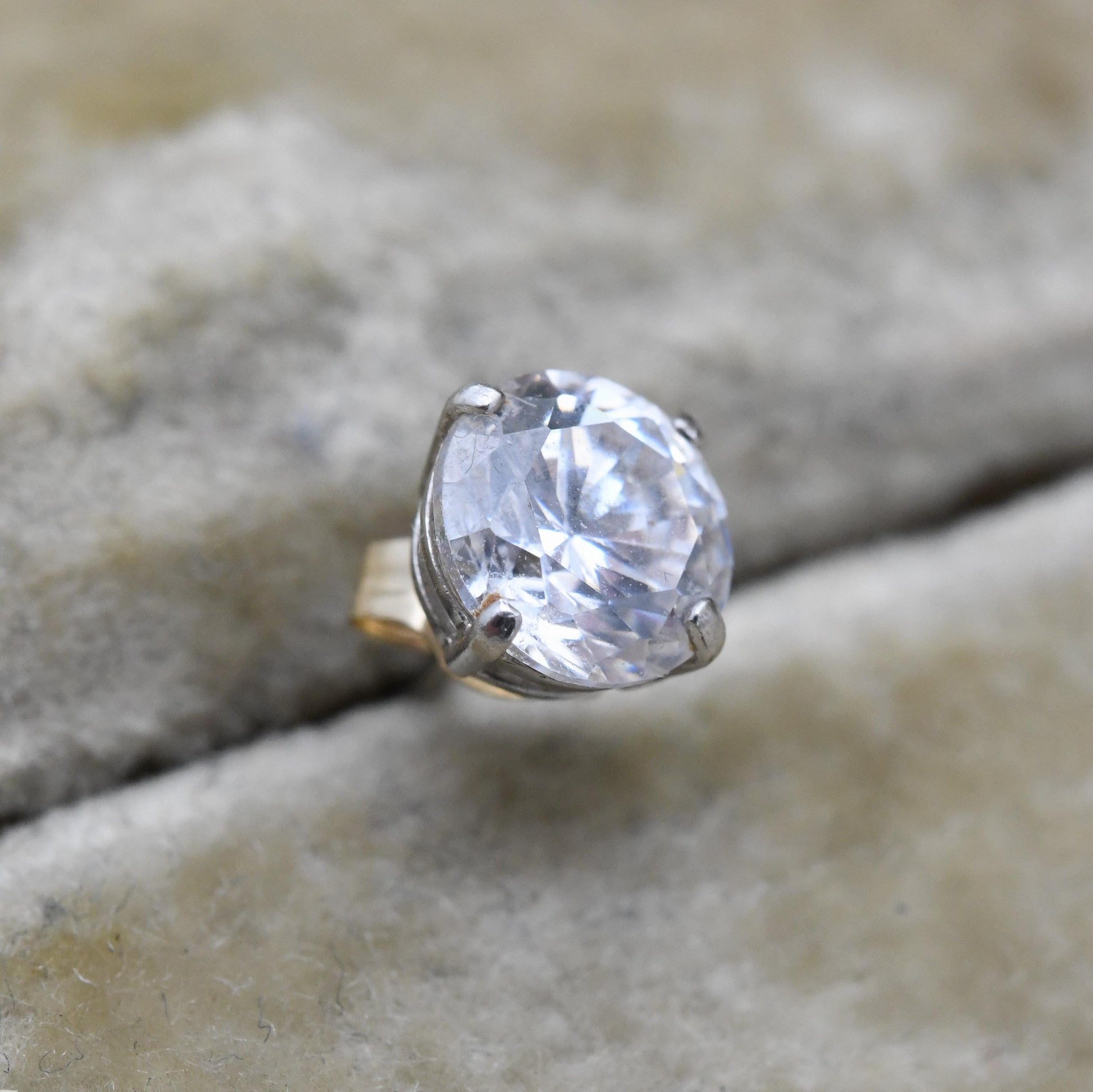 Single 9ct White Gold Stud Earring with Large CZ Clear Stone - Faceted Sparkly Stone | Butterfly Back