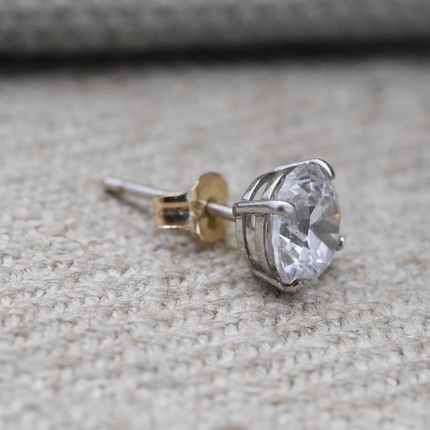 Single 9ct White Gold Stud Earring with Large CZ Clear Stone - Faceted Sparkly Stone | Butterfly Back