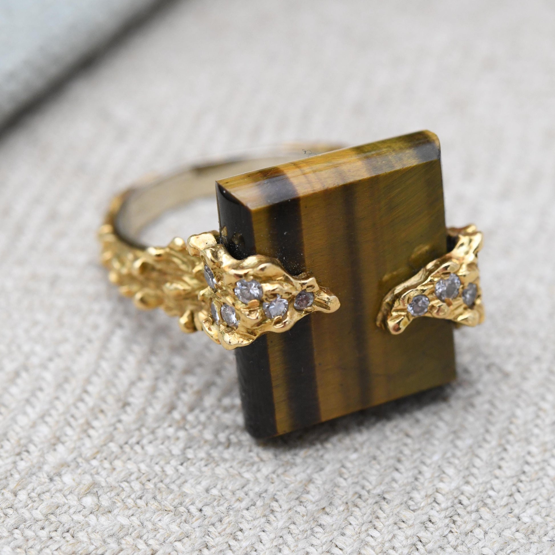 Vintage 18ct Gold Tiger's Eye and Diamond Cocktail Ring c. 1960s - Mid-Century Modernist Gemstone Dress Ring l UK Size - P | US Size - 8