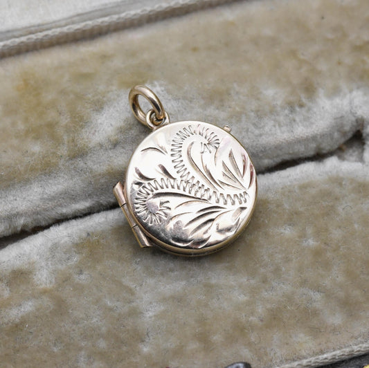 Vintage 9ct Gold Locket Pendant with an Engraved Floral Design - Rounded Locket Necklace | Solid Yellow Gold Jewellery | Gift for Her