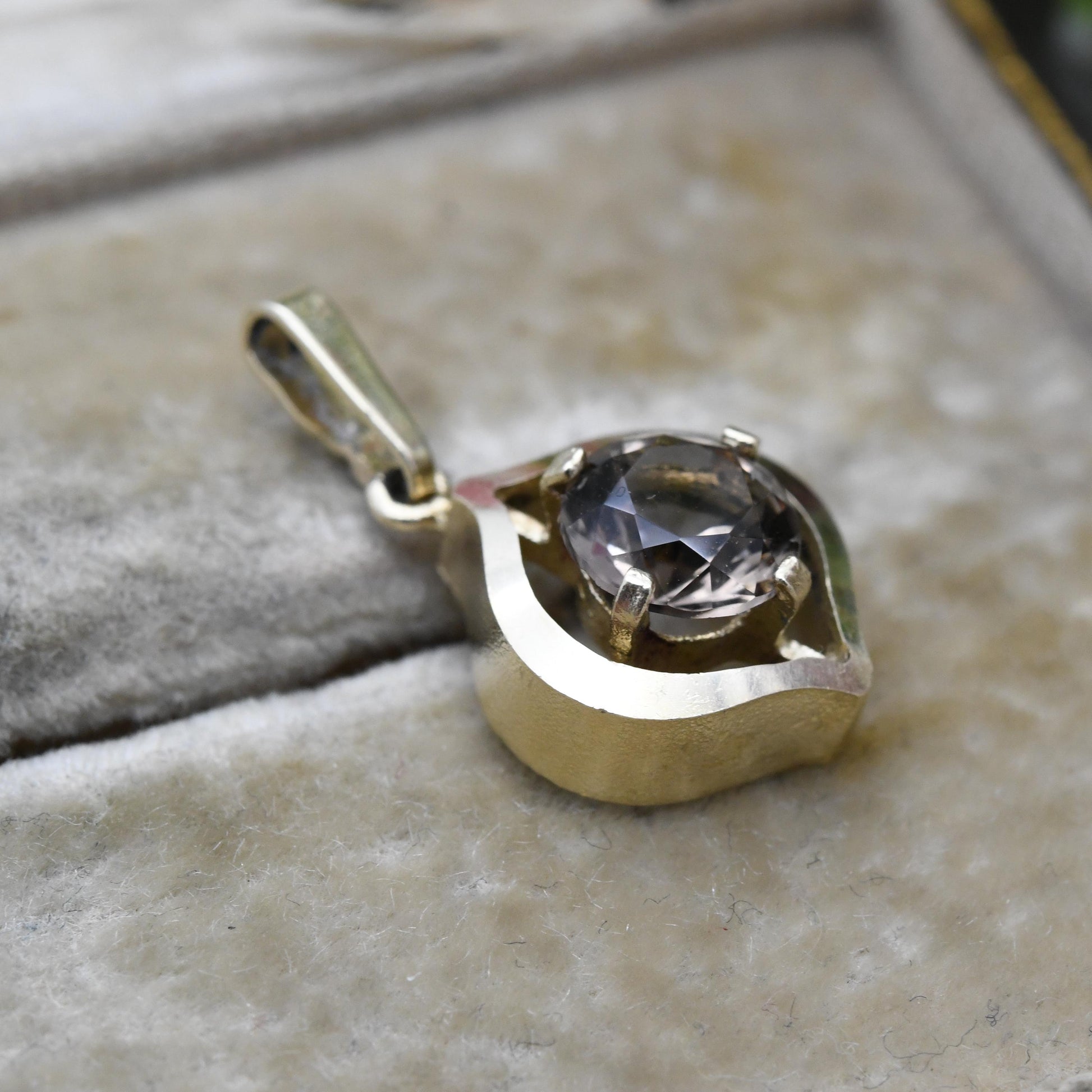 Vintage 9ct Gold Smoky Quartz Pendant 1977 - Ornate Gemstone Necklace Charm Pendant | Mid-Century
