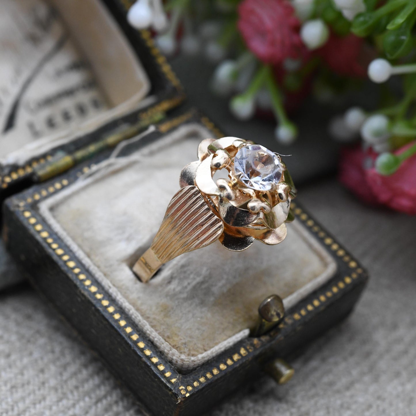 Vintage Italian 18ct Gold Paste Flower Ring c. 1960s Mid-Century Statement Jewellery | UK Size Q | US Size 8 1/2