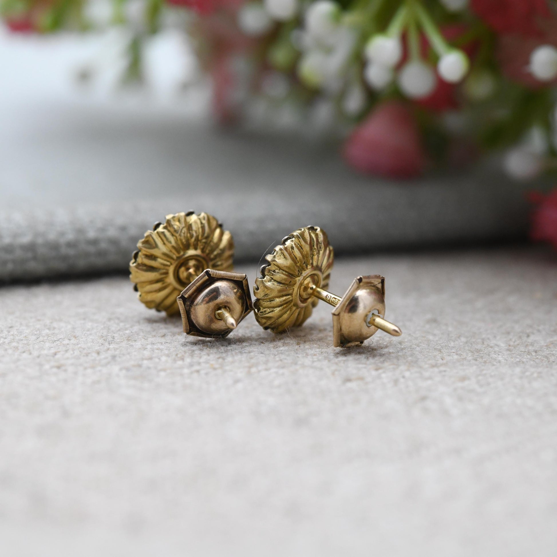 Vintage 9ct Gold Red Paste Cluster Stud Earrings - Sparkly Red Gemstone | Gold Birthday Gift | Butterfly Back | Everyday Stud Earrings