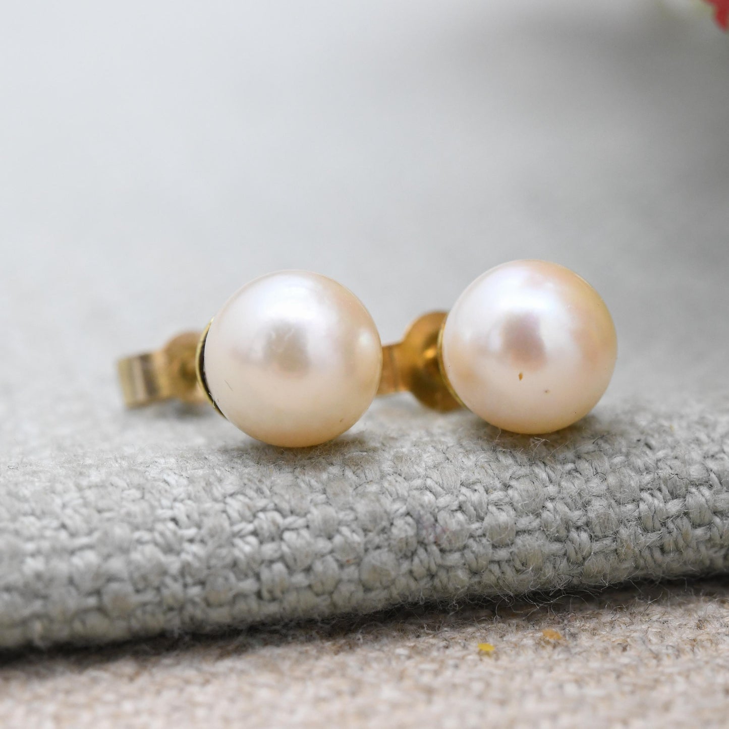 Vintage 9ct Gold Pearl Stud Earrings 7mm - Large Minimalist White Cultured Pearl Round Push Back Earrings | Everyday Jewellery Gift for Her