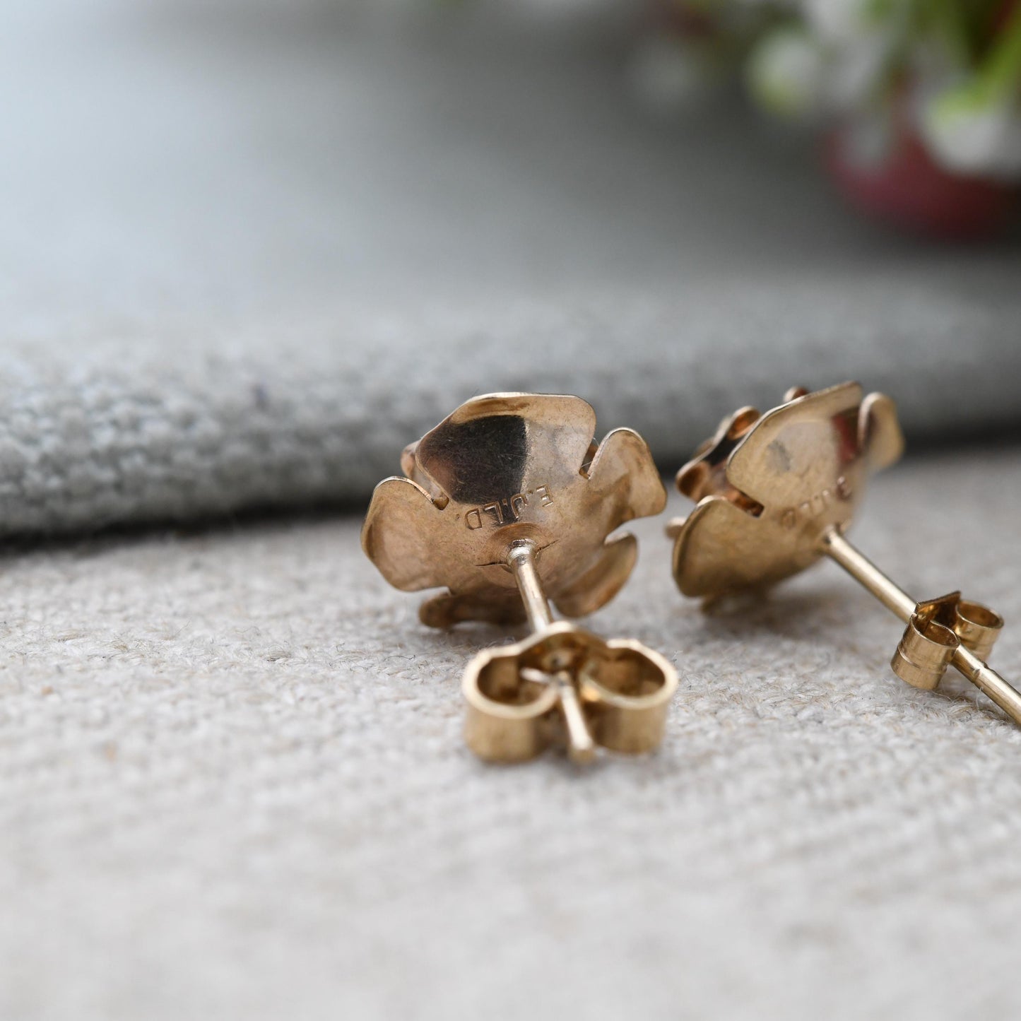 Vintage 9ct Gold Flower Stud Earrings 1977 - Statement Rose Shape Solitaire Floral Studs with Butterfly Backs | Gift for Her