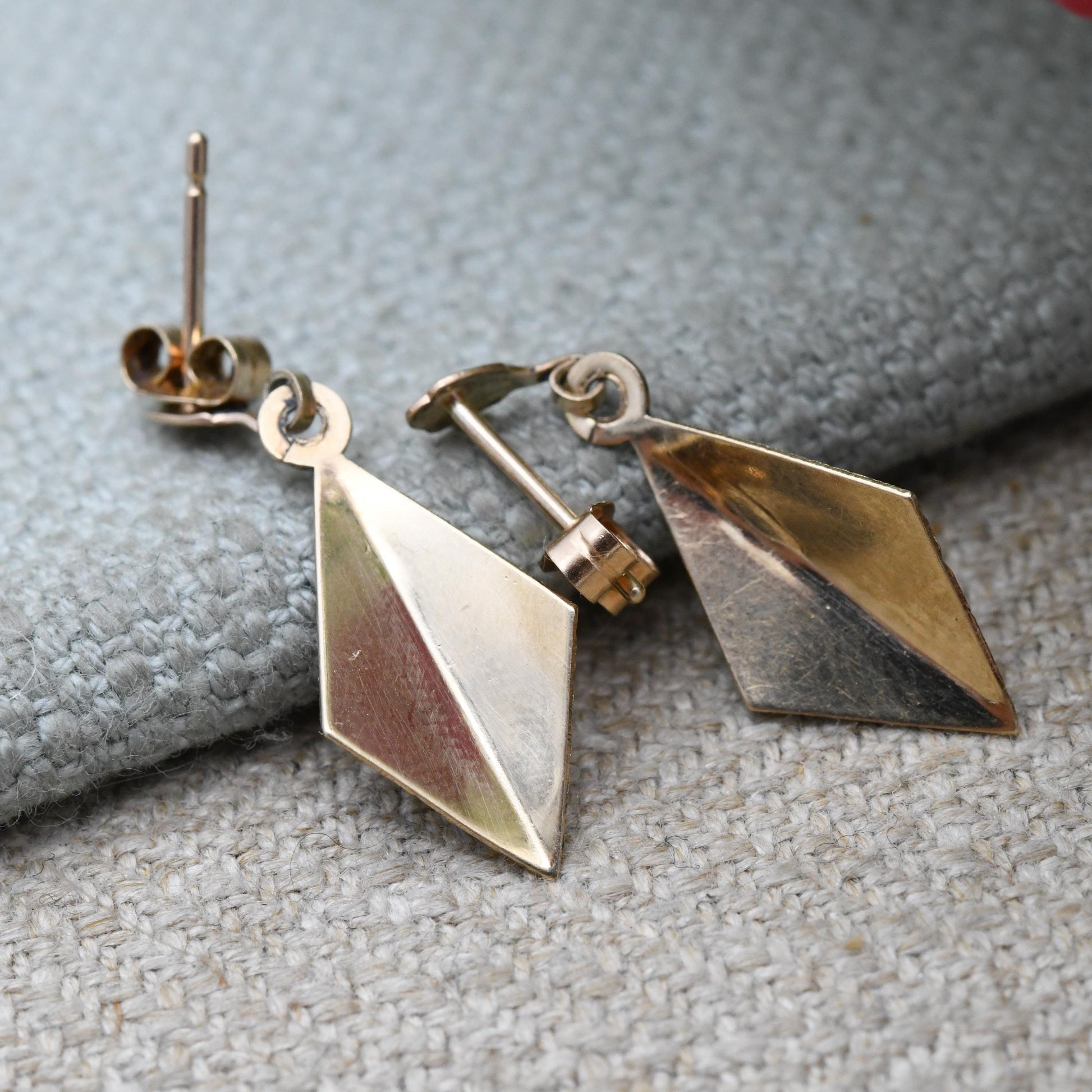 Vintage 9ct Gold Diamond-cut Drop Earrings | Small Delicate Light Gold Dangle Earrings with Butterfly Backs | Minimal Design