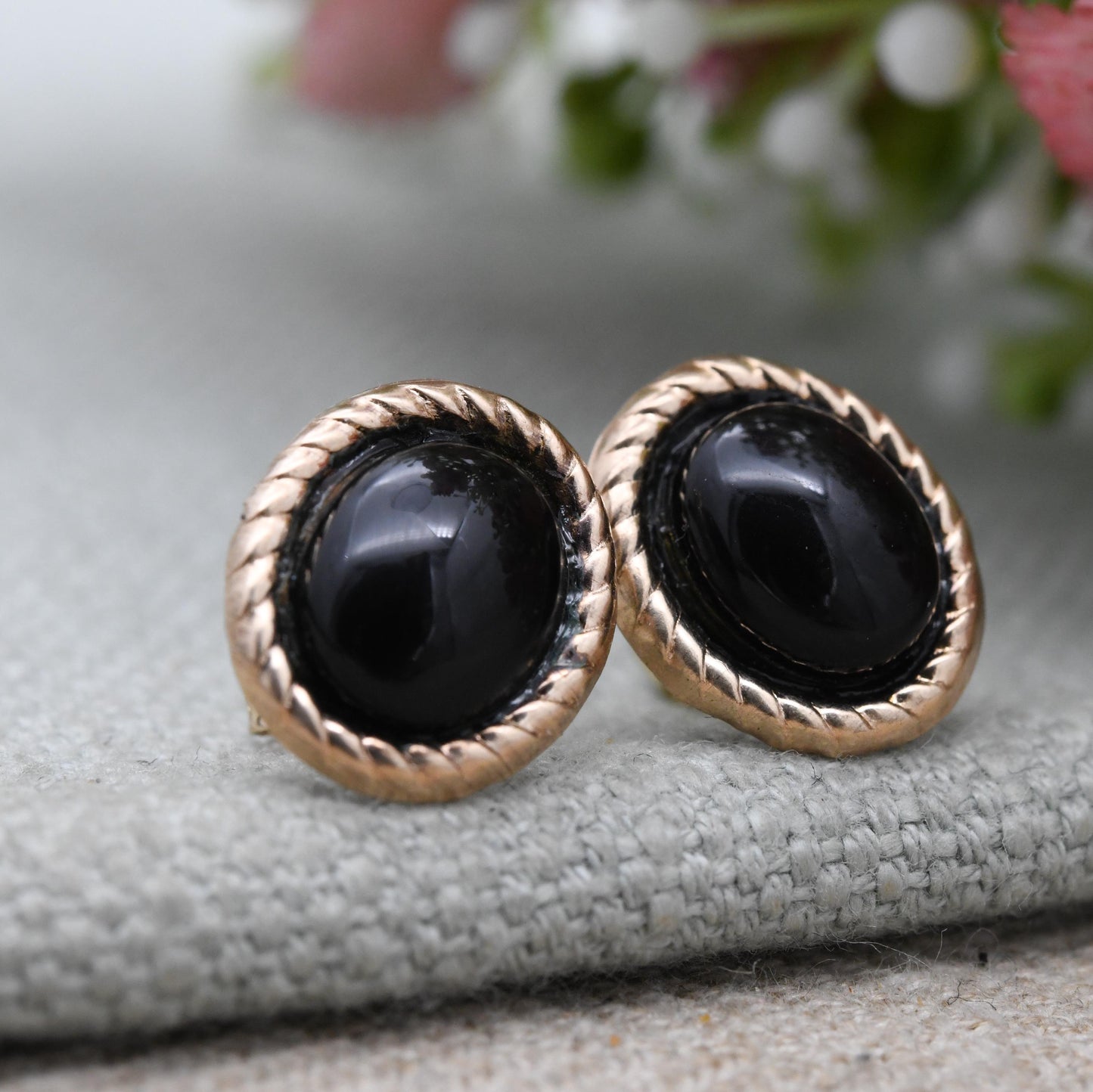 Vintage 9ct Gold Onyx Stud Earrings - Black Cabochon Gemstone | Rope Twist Antique Style Frame Mounts | Pretty Gold Jewellery Gift for Her