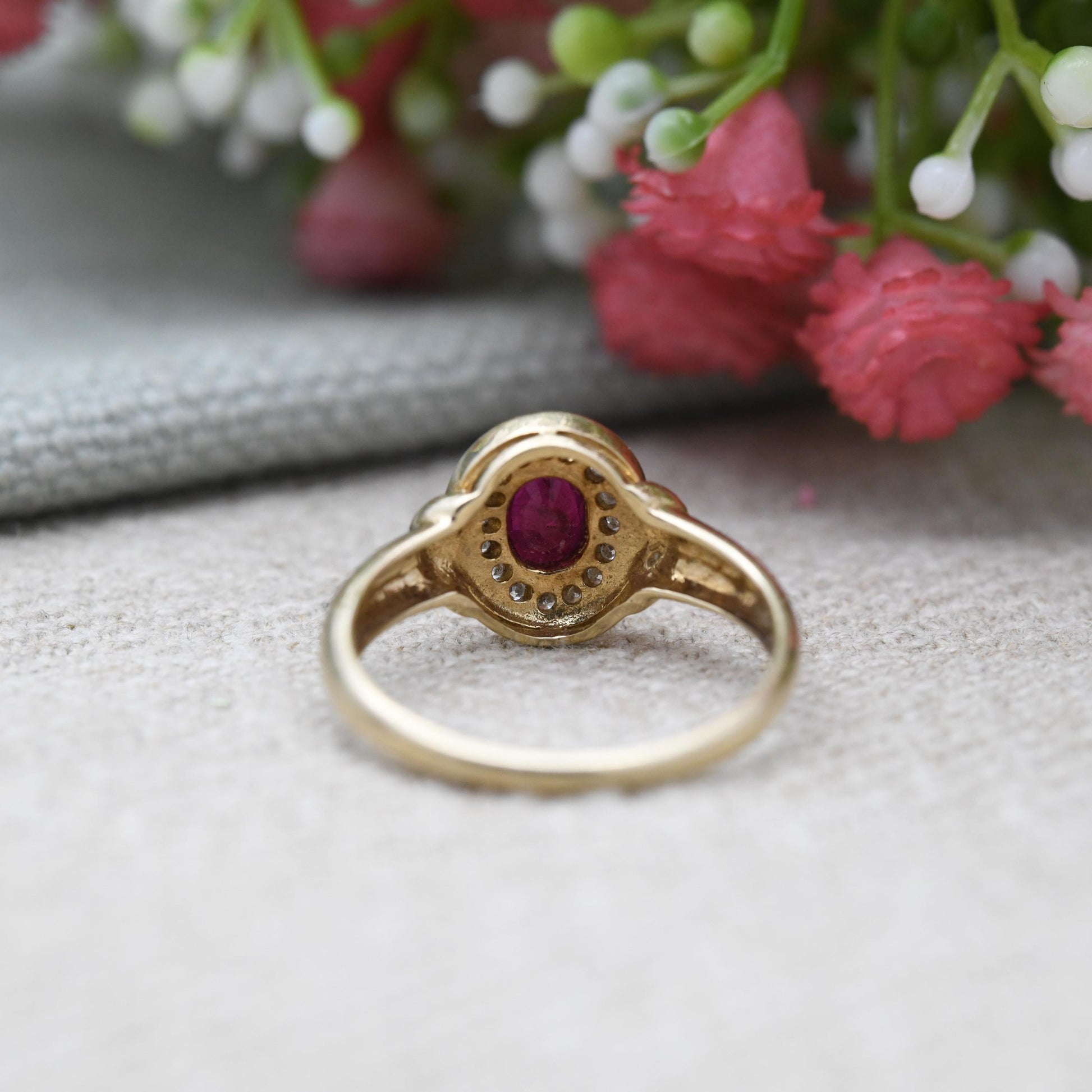 Vintage 9ct Gold Ruby Cluster Ring with Diamond Halo - Floral Daisy Pretty Gold Jewellery Gift for Her | UK Size - M | US Size - 6 1/2