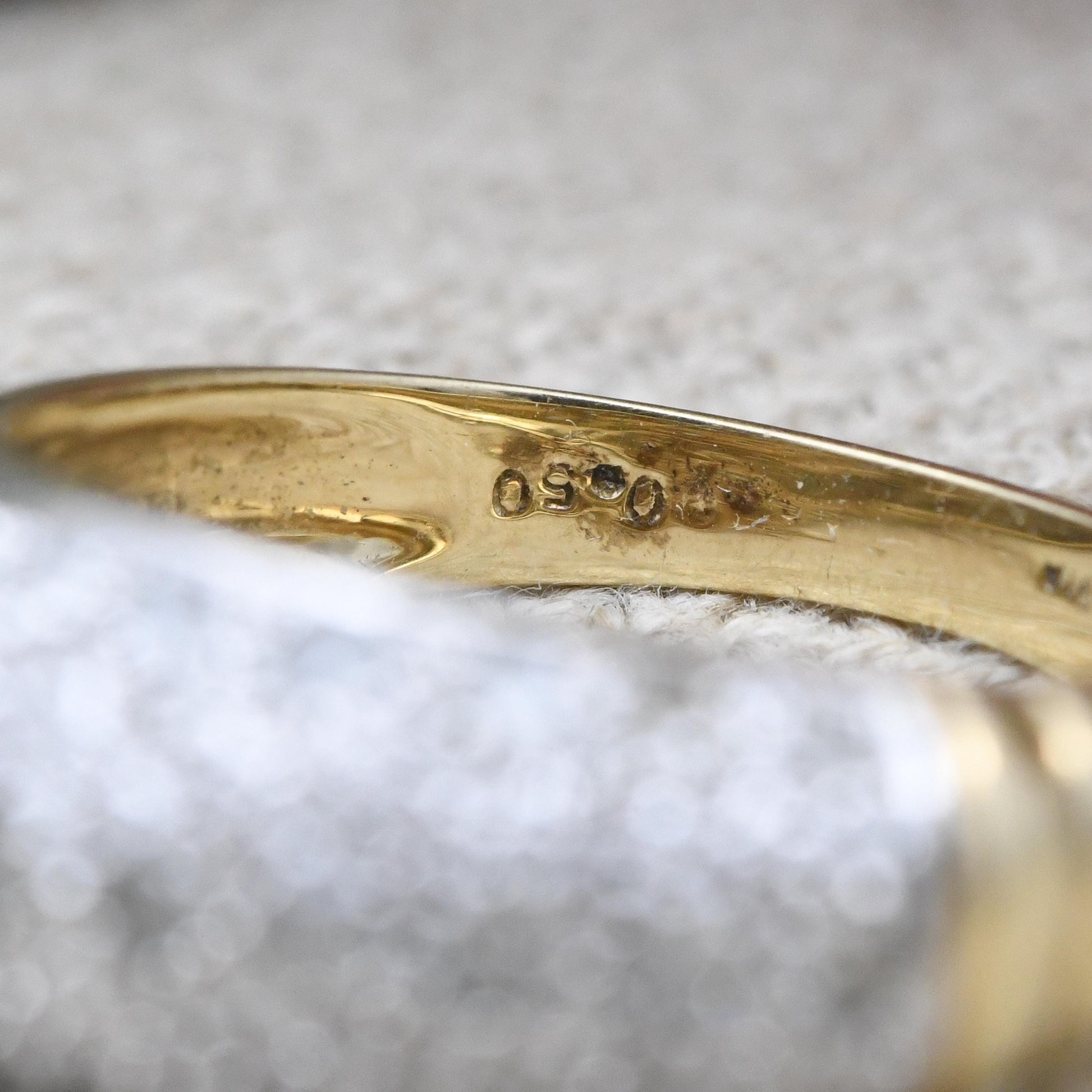 Vintage 9ct Gold Half Carat Diamond Bombe Ring - Elegant Gold Jewellery Gift for Her | UK Size - M US Size - 6 1/2