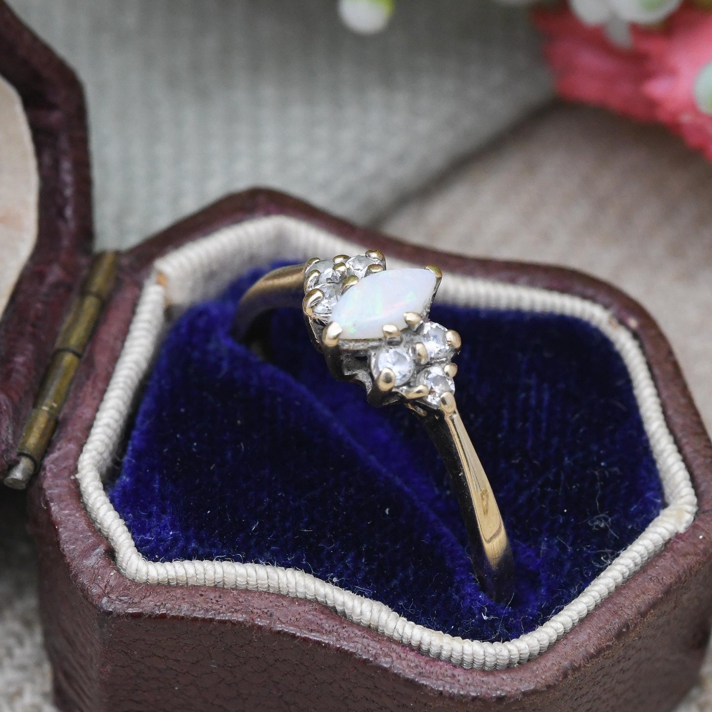 Vintage 9ct Gold Opal Ring 1990 - Pretty Marquise Cut Opal With Clear Side Stones | UK Size - O | US Size - 7 1/4