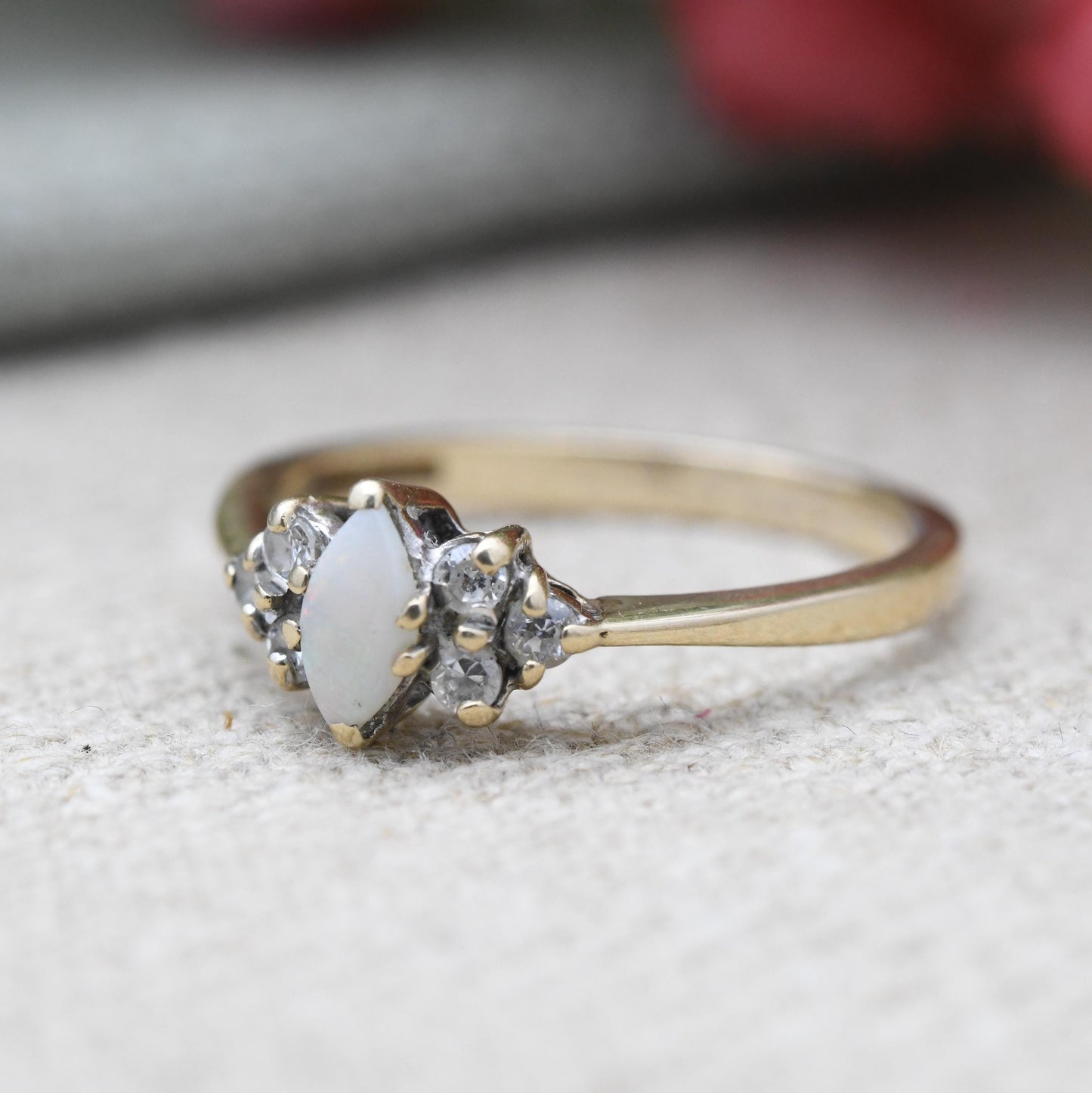 Vintage 9ct Gold Opal Ring 1990 - Pretty Marquise Cut Opal With Clear Side Stones | UK Size - O | US Size - 7 1/4