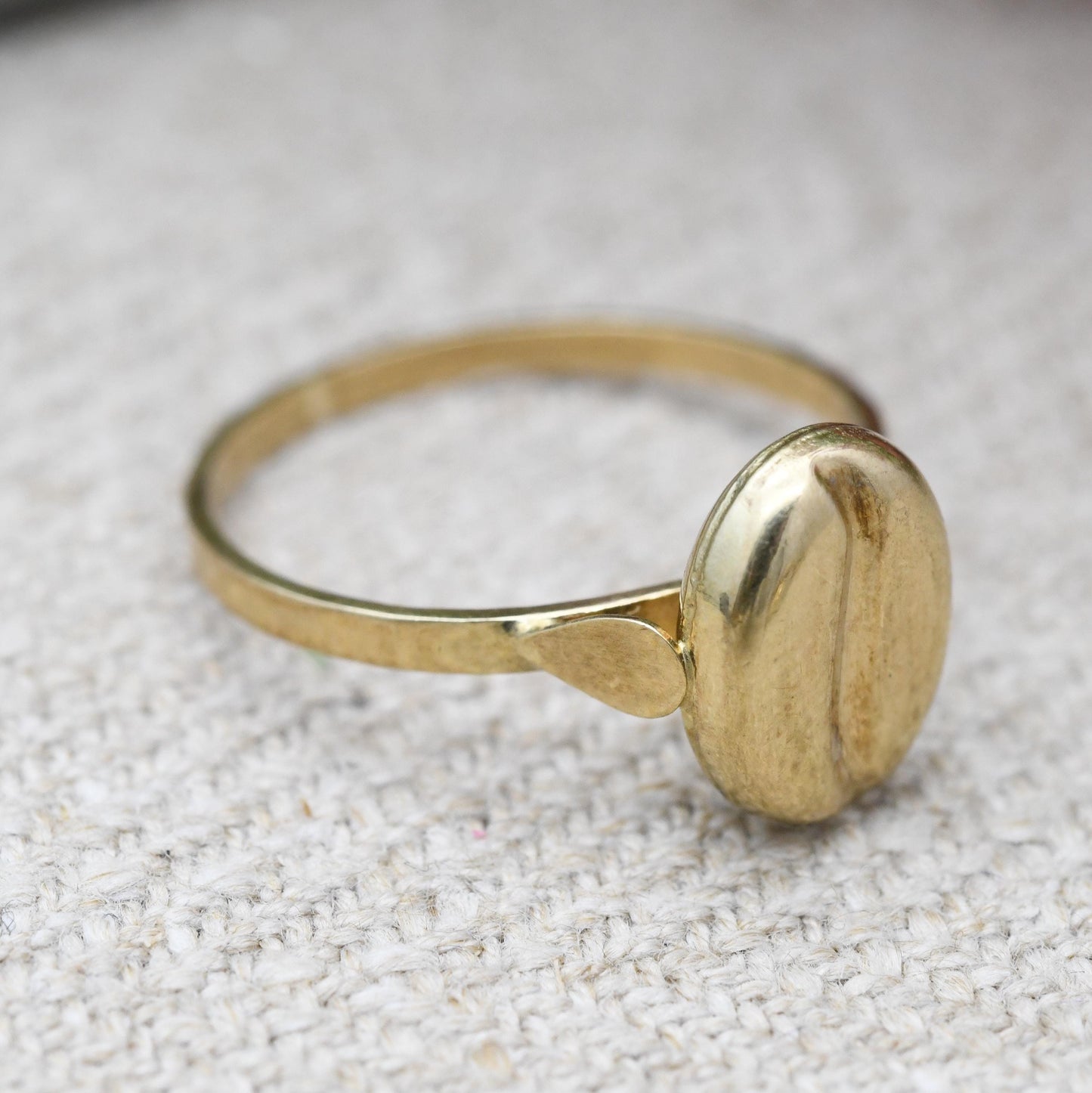 Vintage 9ct Gold Coffee Bean Ring - Stylised Ring | Modernist | UK Size - L | US Size - 6