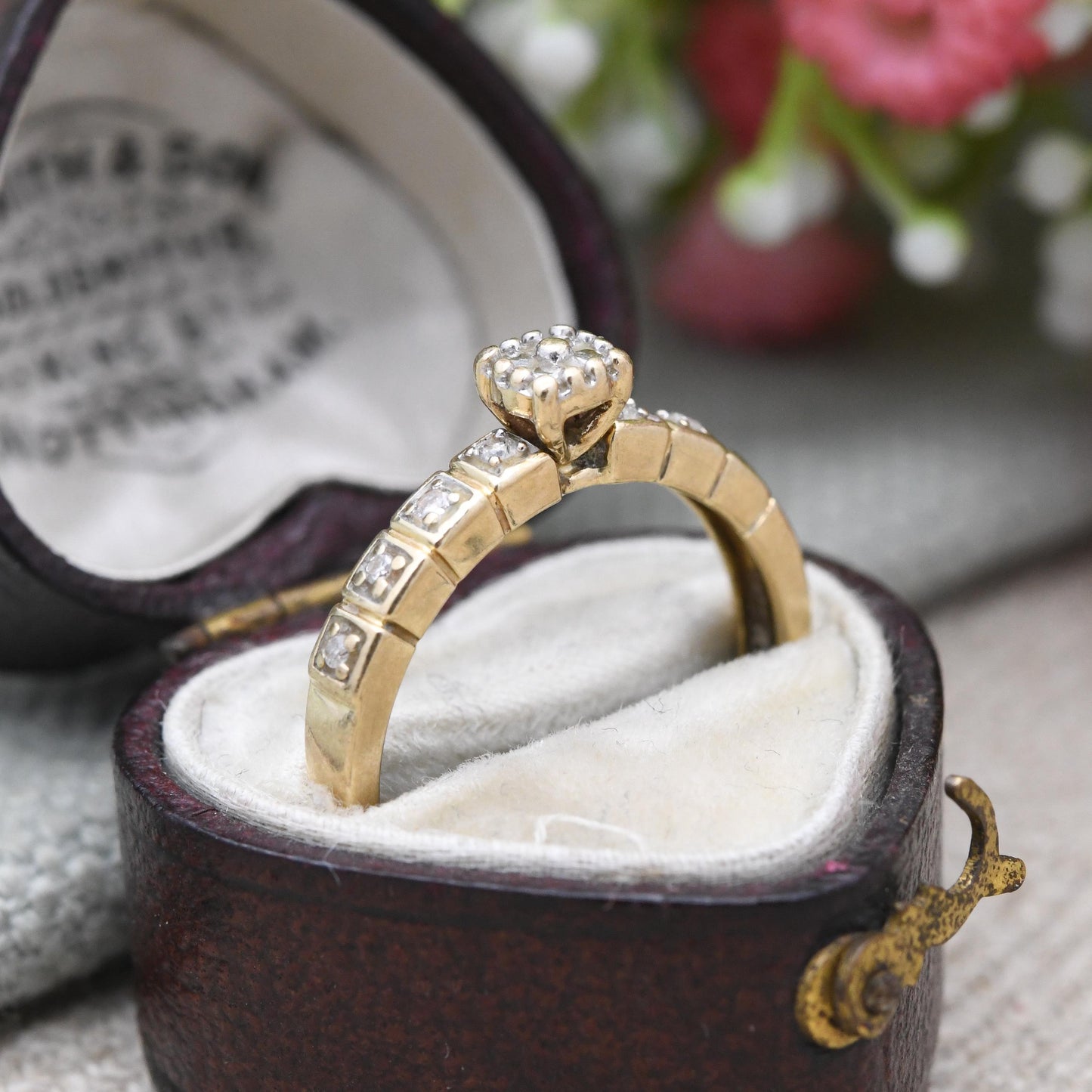 Vintage 9ct Gold Illusion Diamond Ring - Solitaire Style Gold Jewellery | Gift for Her | UK Size - N 1/2 US Size - 7