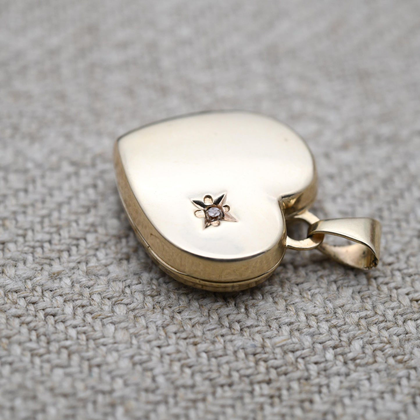 9ct Gold Diamond Heart Locket Pendant - GA | Love Heart Locket Charm Pendant | Sentimental Jewellery Gift for Her