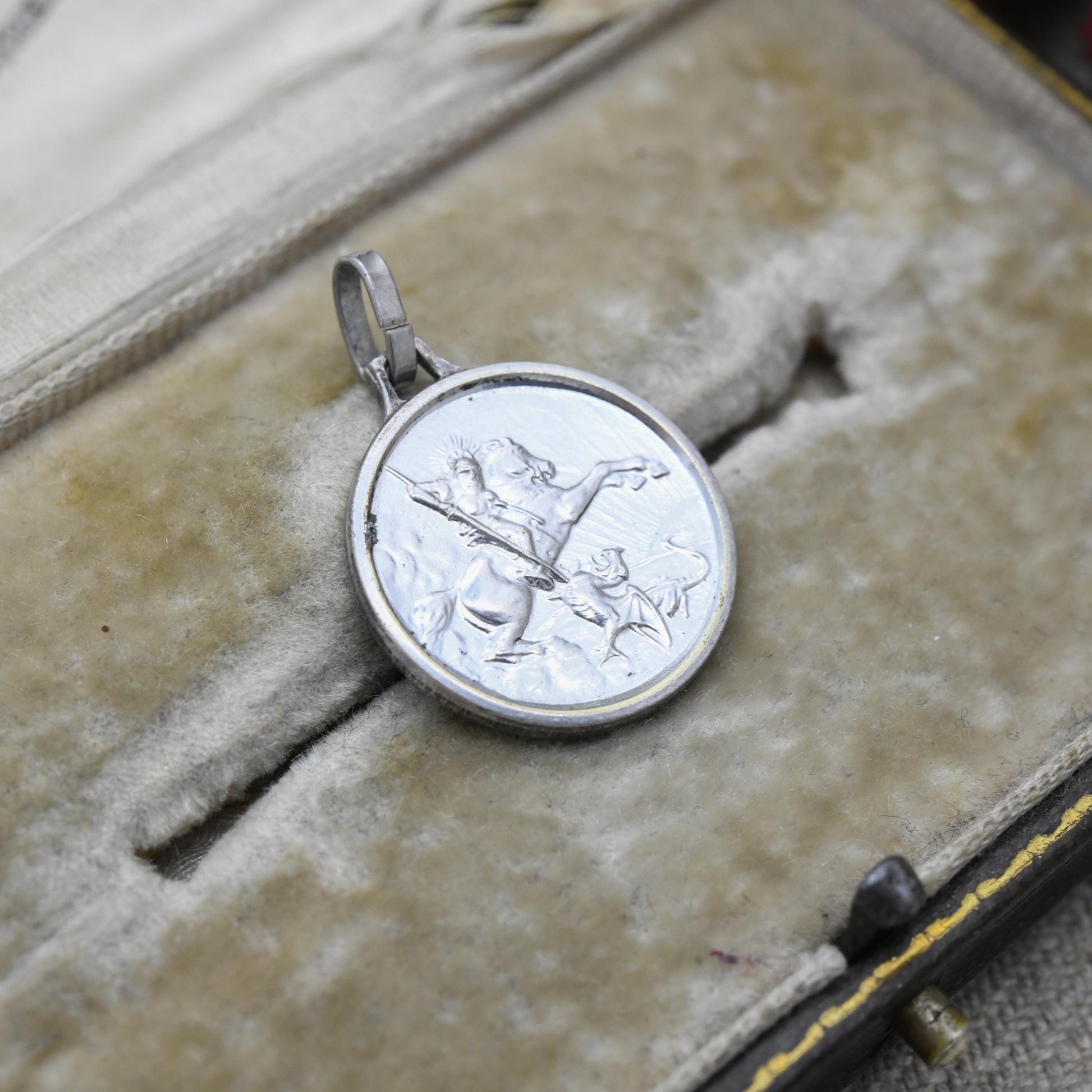 Vintage Sterling Silver St George and the Dragon Charm Pendant - Raised Relief | Souvenir Gift for Charm Bracelet