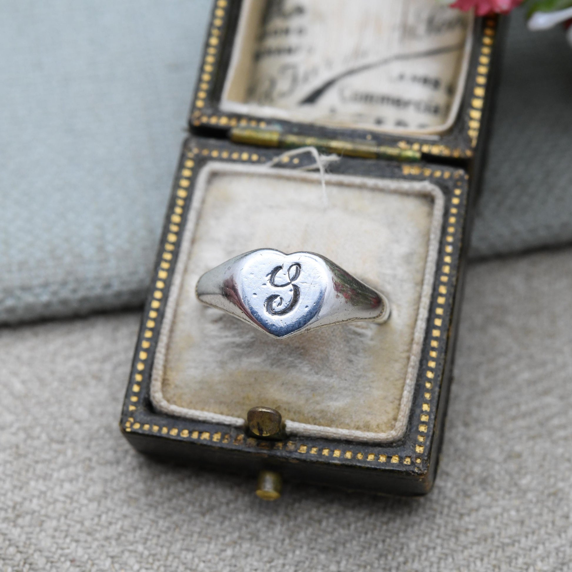 Vintage Sterling Silver Letter Y Love Heart Signet Ring 1978 - Mid-Century Romantic Jewellery Gift for Her | UK Size - M 1/2 US Size - 6 1/2