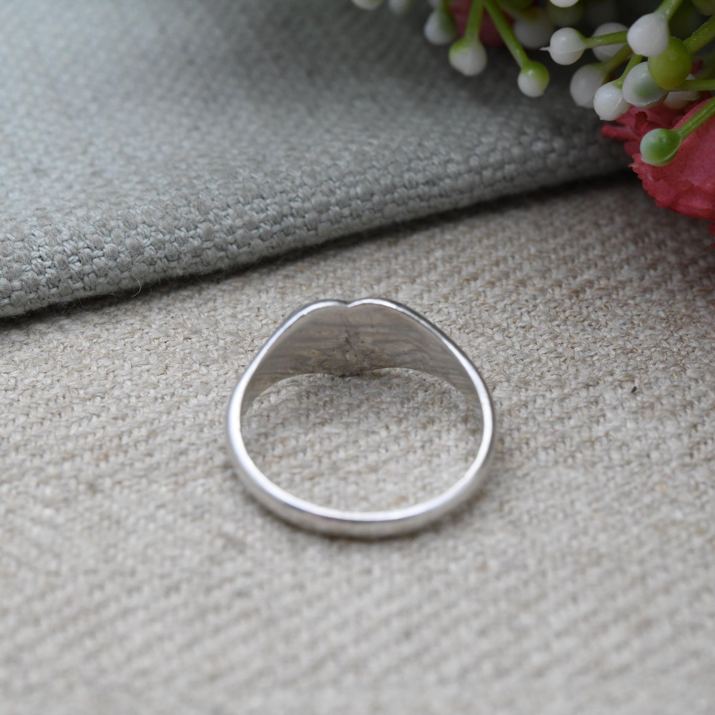 Vintage Sterling Silver Letter Y Love Heart Signet Ring 1978 - Mid-Century Romantic Jewellery Gift for Her | UK Size - M 1/2 US Size - 6 1/2