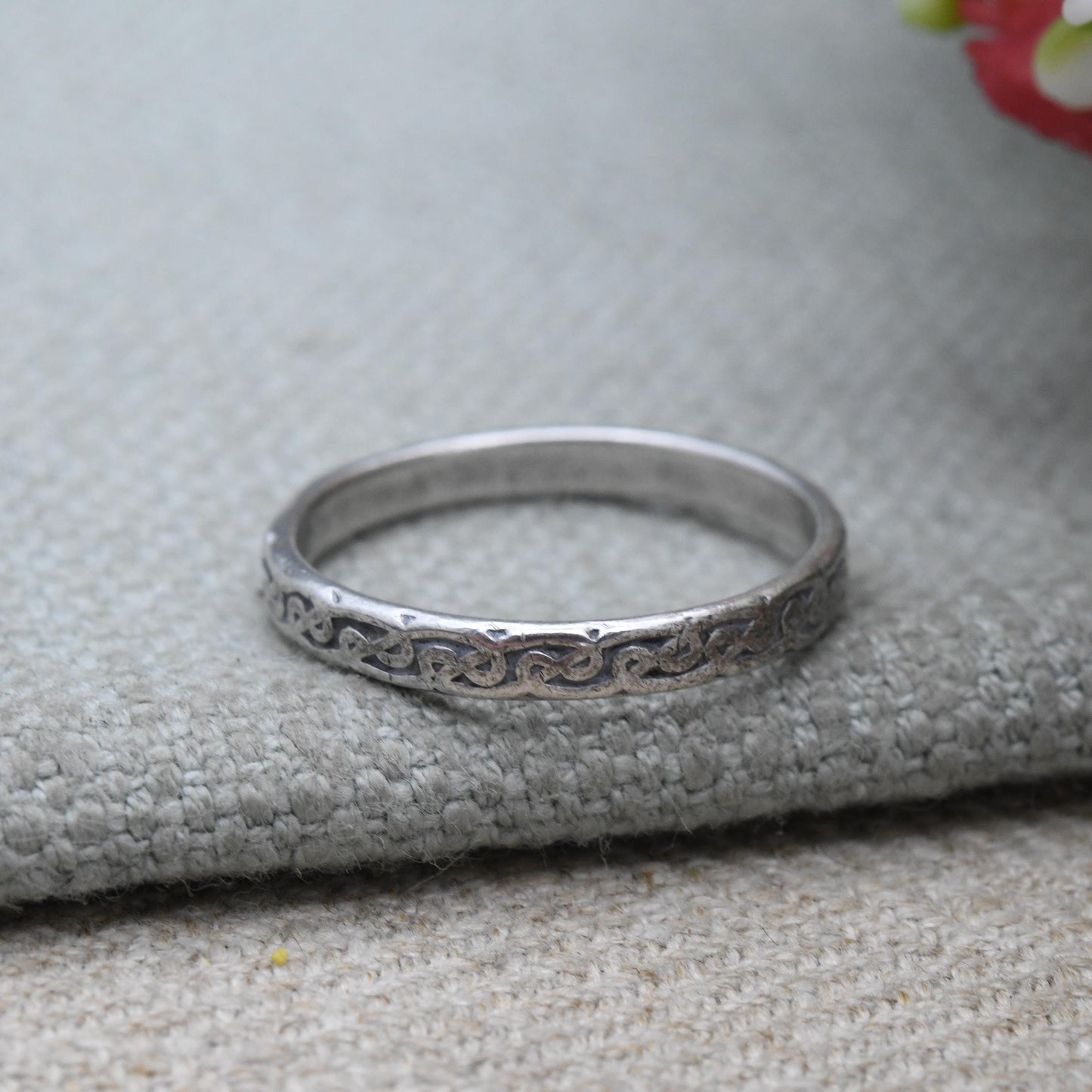 Vintage Sterling Silver Celtic Knot Band Ring - Unisex Silver Engraved Band | UK Size - Q 1/2 | US Size - 8 1/2