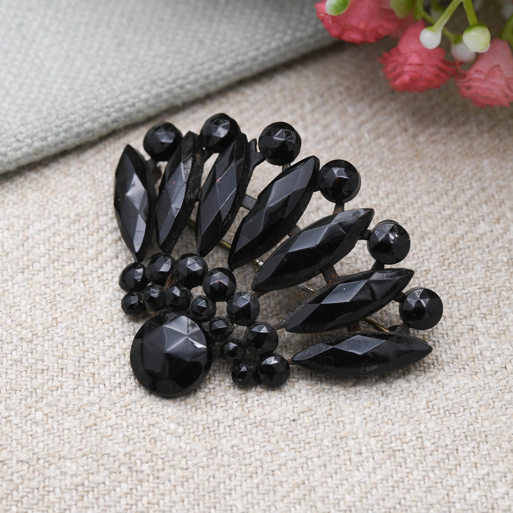 Antique Victorian French Jet Brooch c. 1870s Mourning Jewellery