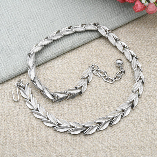 Vintage Trifari Laurel Leaf Choker Necklace Brushed Silver Tone - Mid-Century Designer Jewellery