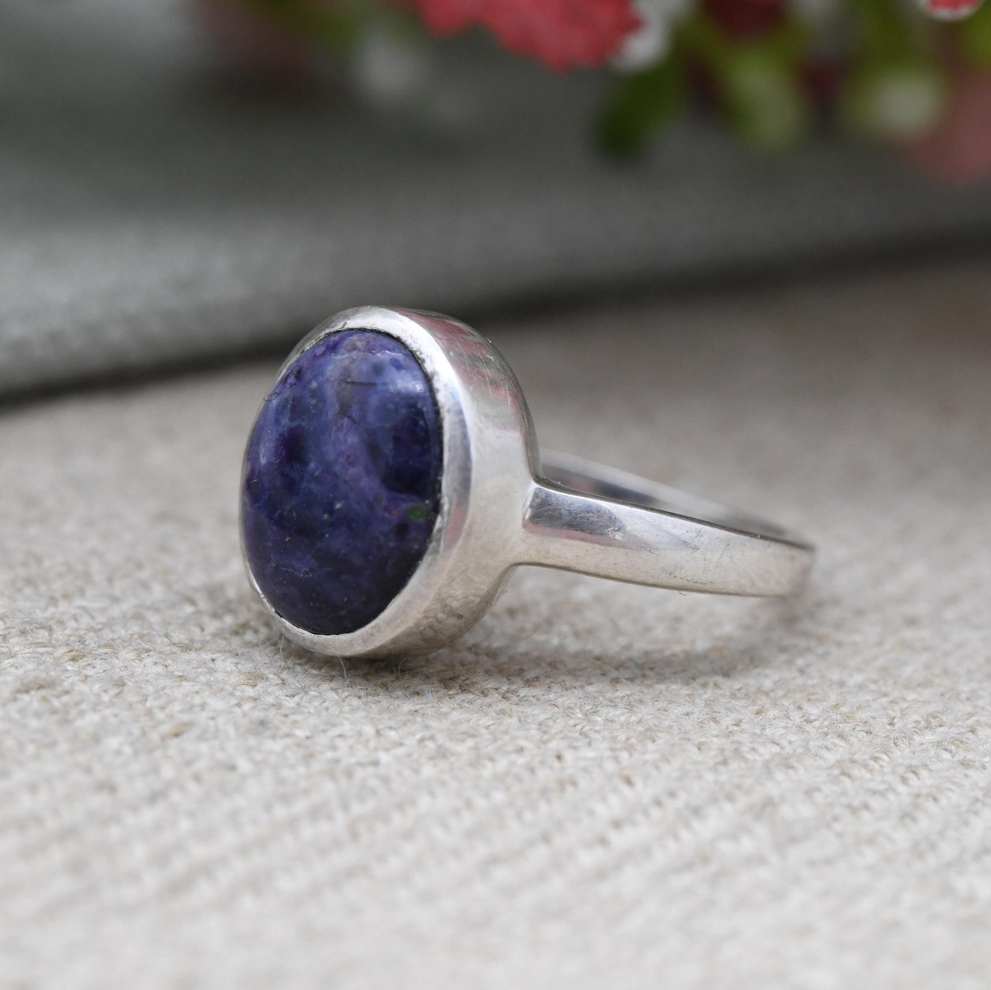 Vintage Sterling Silver Purple Stone Signet Ring - Cabochon Large Purple Stone | UK Size - N | US Size - 6 1/2
