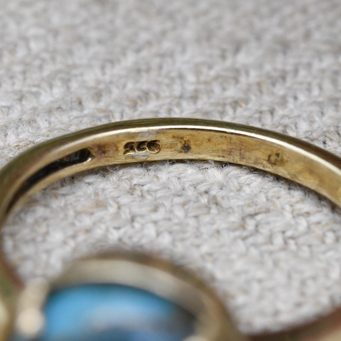 Vintage Sterling Silver Turquoise Solitaire Ring - Gold Plated Blue Gemstone | Round Cabochon | UK Size - N | US Size - 6 3/4