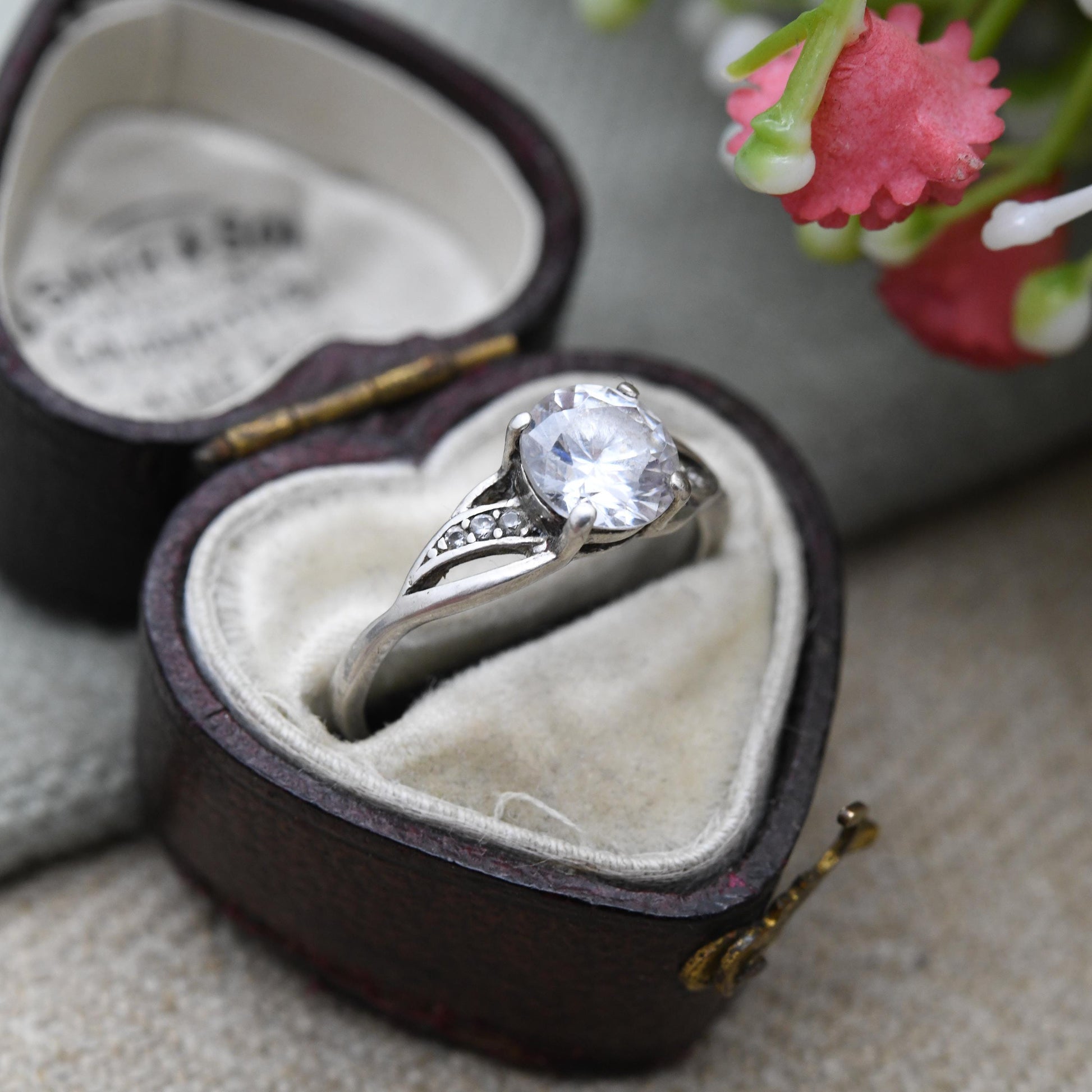 Vintage Sterling Silver Clear Stone Solitaire Ring - Large White Stone with Side Stones | Placeholder Ring | UK Size - K 1/2 US Size - 6 1/2