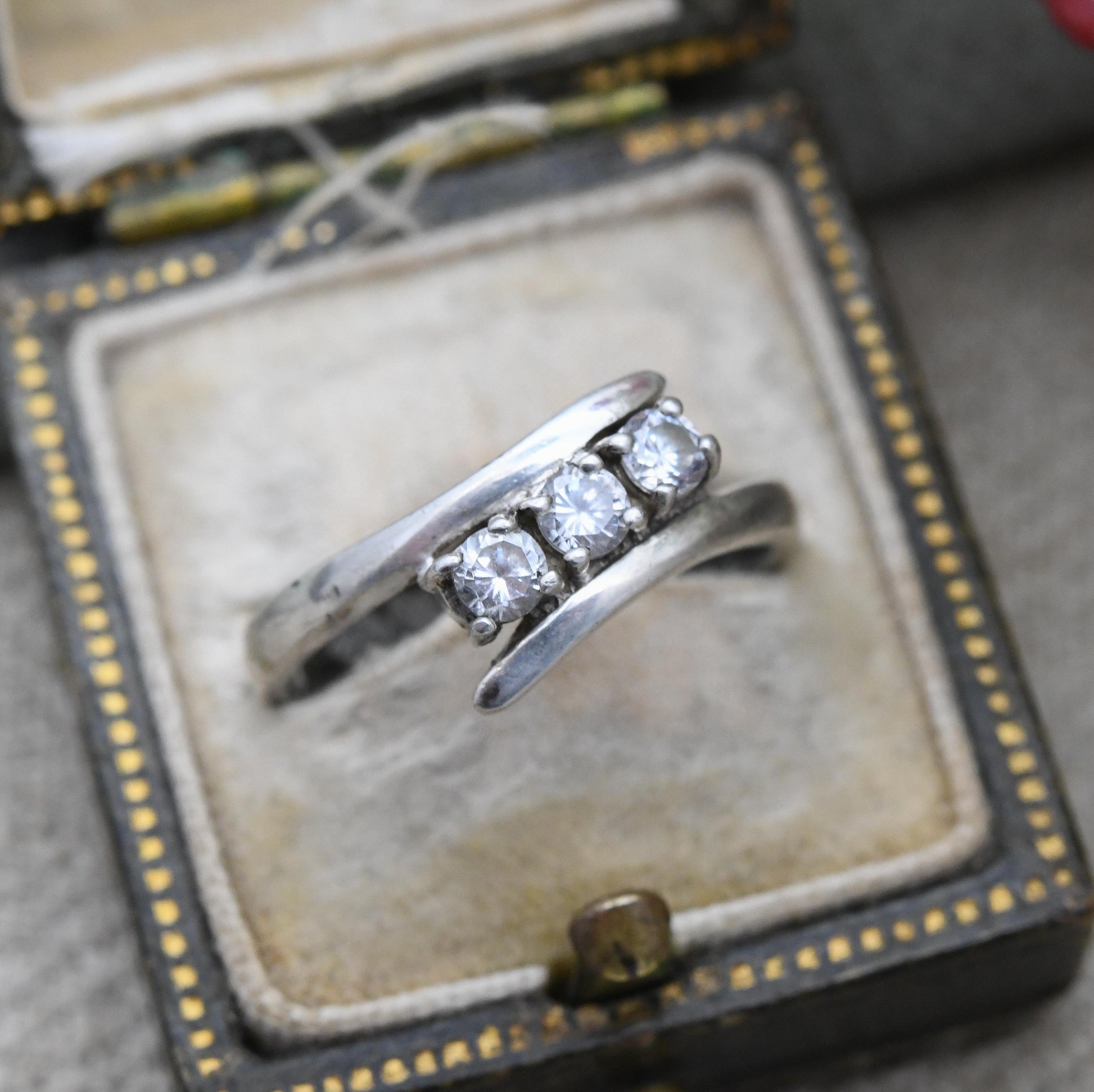 Vintage Sterling Silver CZ Bypass Three Stone Ring - Clear Gemstone Trilogy Ring | UK Size - L 1/2 | US Size - 6