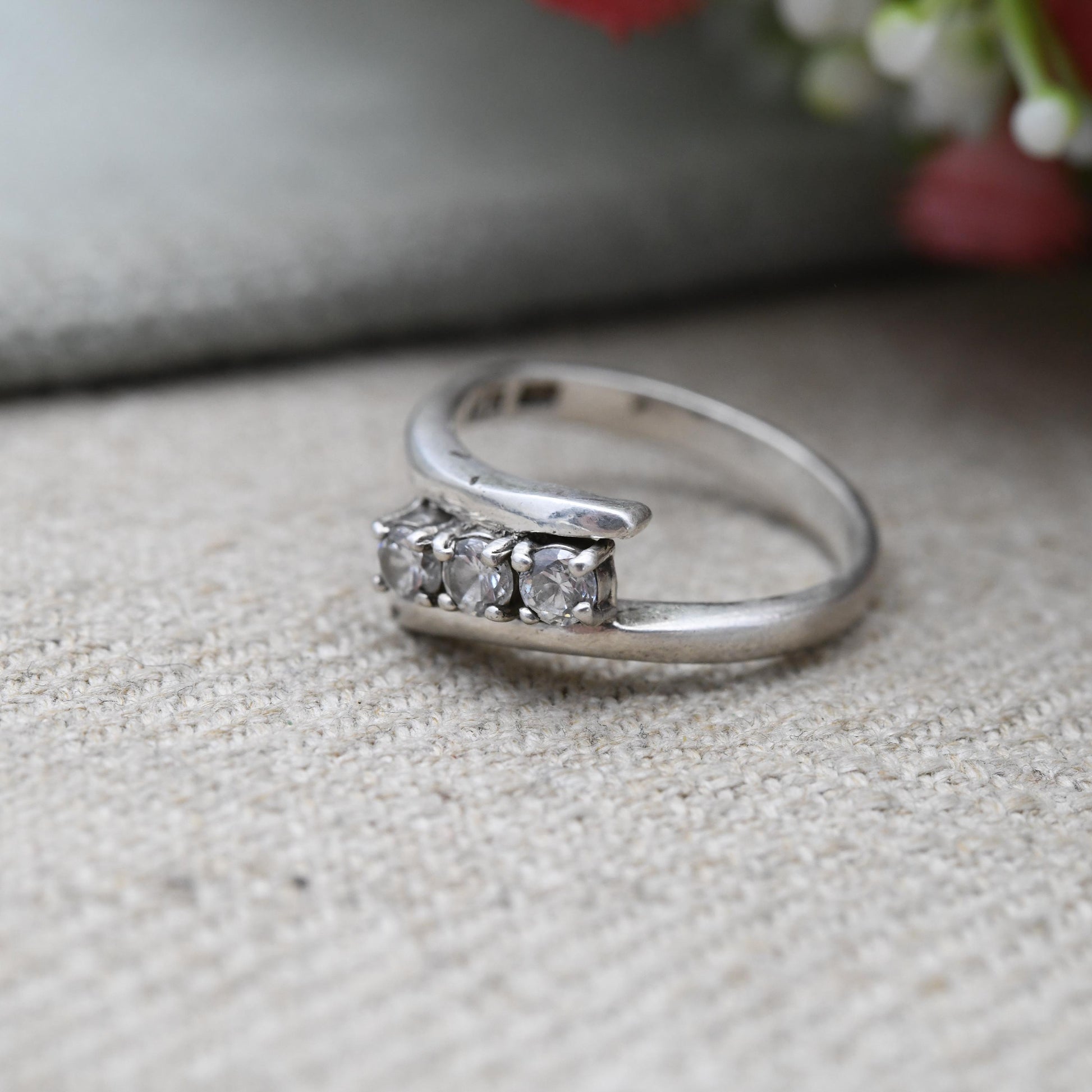Vintage Sterling Silver CZ Bypass Three Stone Ring - Clear Gemstone Trilogy Ring | UK Size - L 1/2 | US Size - 6