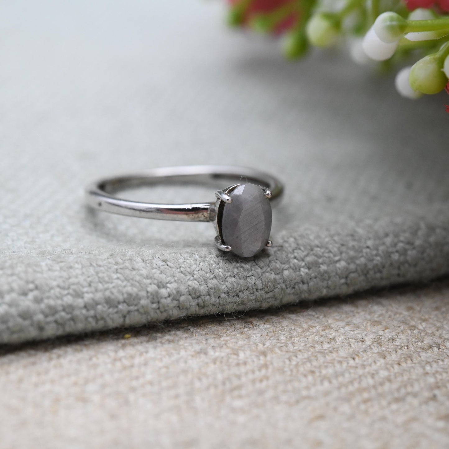 Vintage Sterling Silver Faceted Solitaire Ring - Oval Chatoyant Grey Stone Ring | UK Size - N 1/2 | US Size - 6 3/4